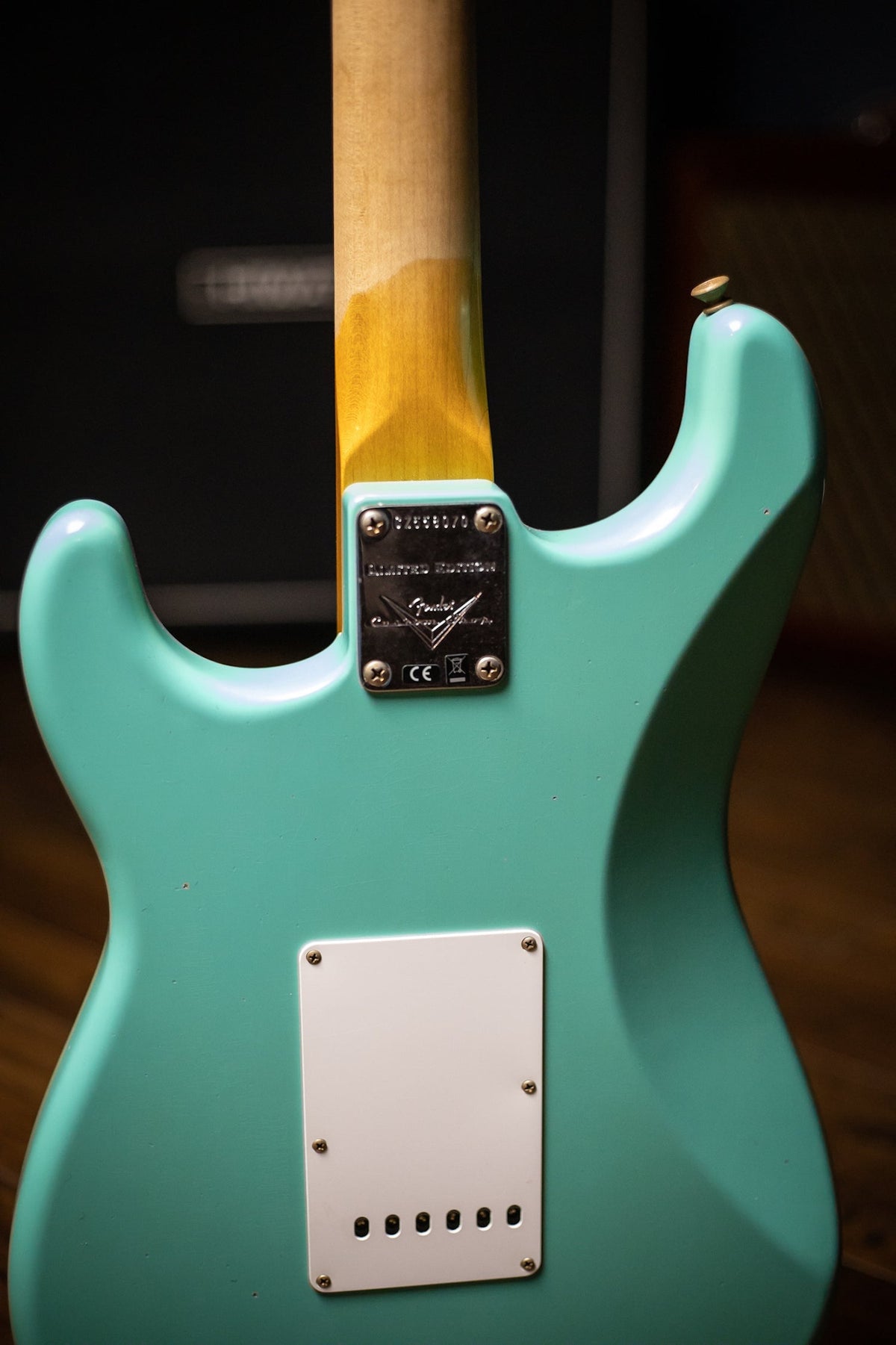 Fender Custom Shop Limited Edition '62/'63 Stratocaster Journeyman Relic Electric Guitar - Aged Seafoam Green