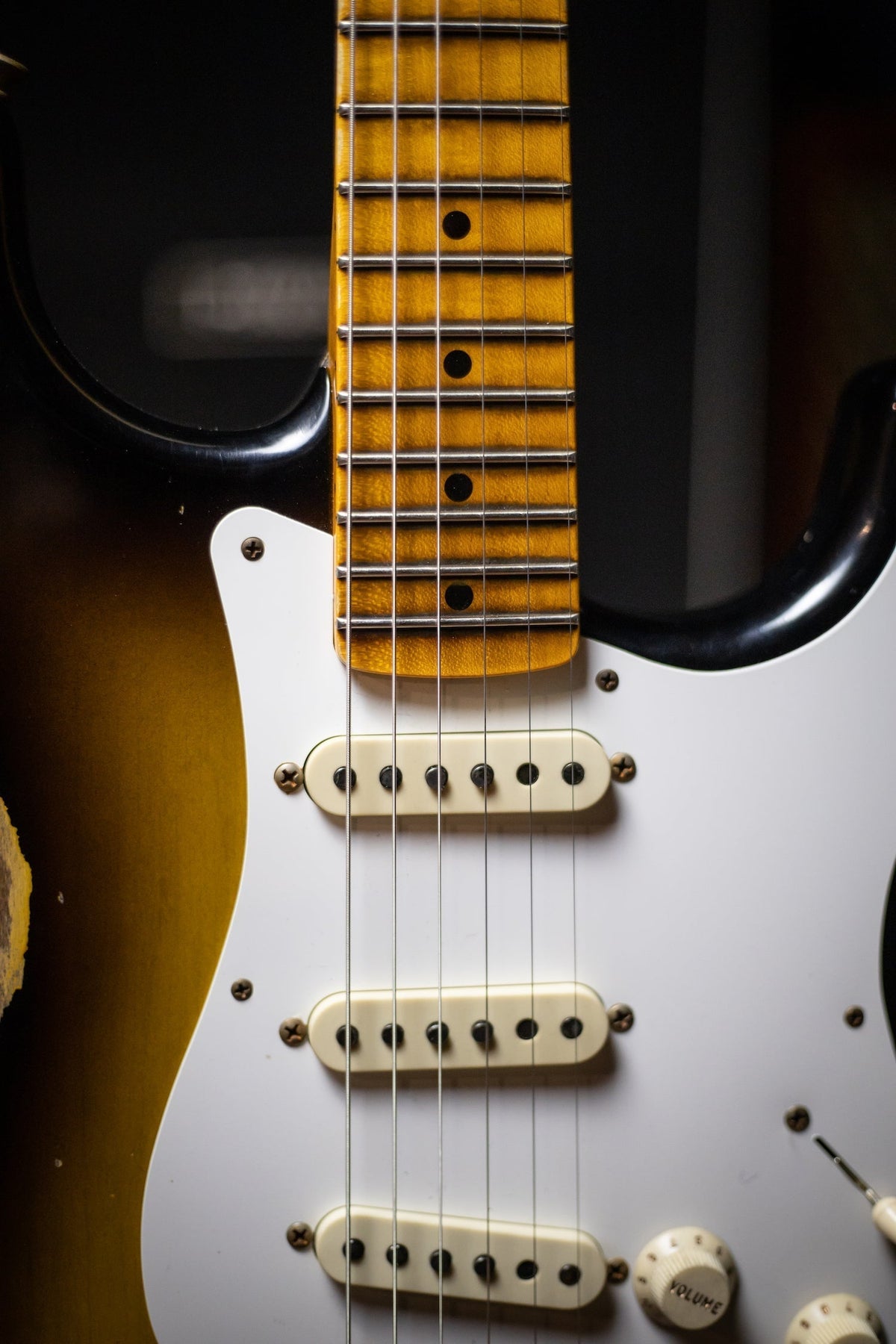 Fender Custom Shop Limited Edition Troposphere Stratocaster HT Heavy Relic Electric Guitar - Super Faded Aged 2 Color Sunburst