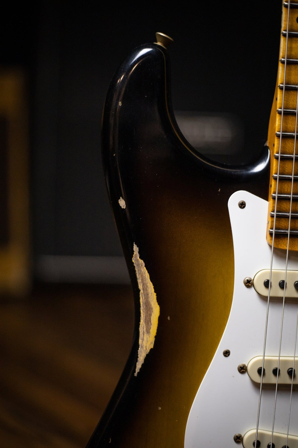 Fender Custom Shop Limited Edition Troposphere Stratocaster HT Heavy Relic Electric Guitar - Super Faded Aged 2 Color Sunburst