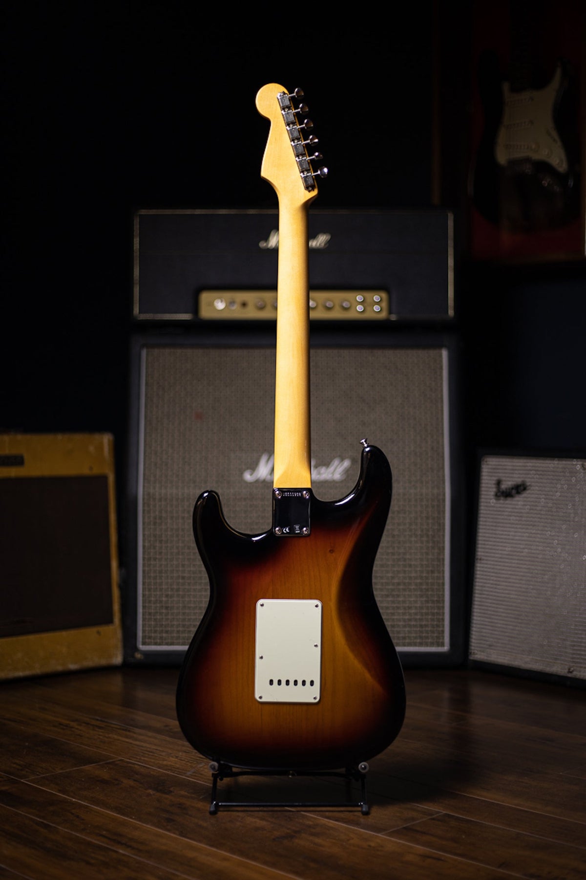 Fender American Original '60s Stratocaster Electric Guitar - 3 Color Sunburst