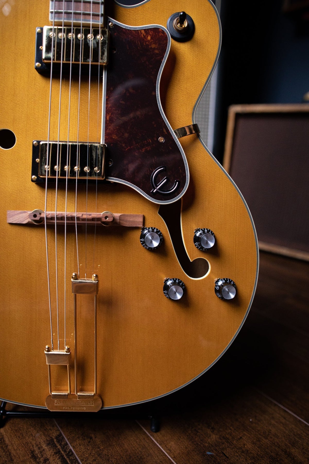 Epiphone Broadway Hollowbody Electric Guitar - Vintage Natural