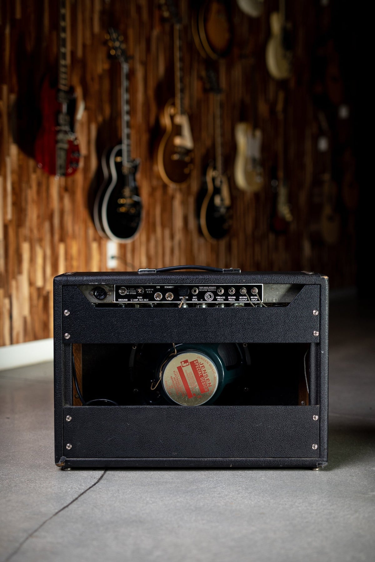 1965 Fender Deluxe Reverb Combo Amp