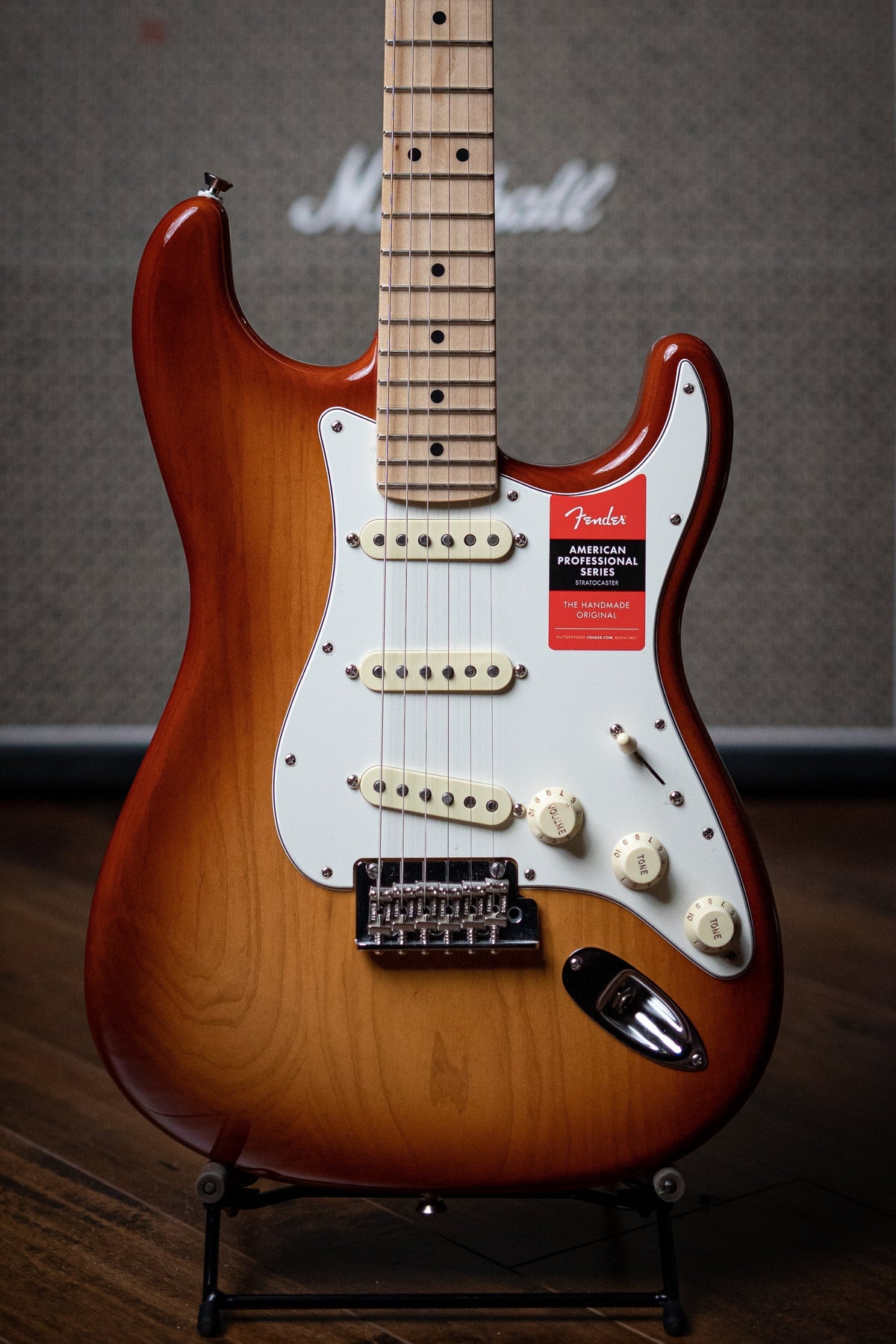 Fender American Professional Stratocaster Electric Guitar - Sienna Sunburst