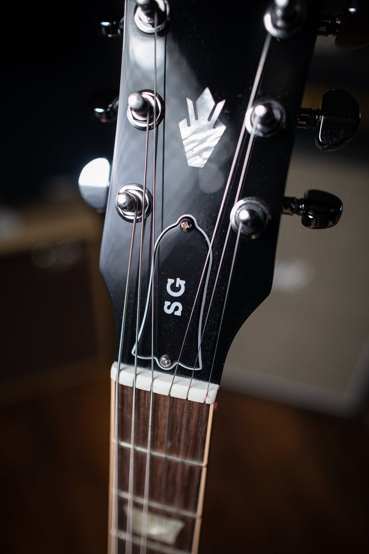 Gibson SG Standard Electric Guitar - Ebony