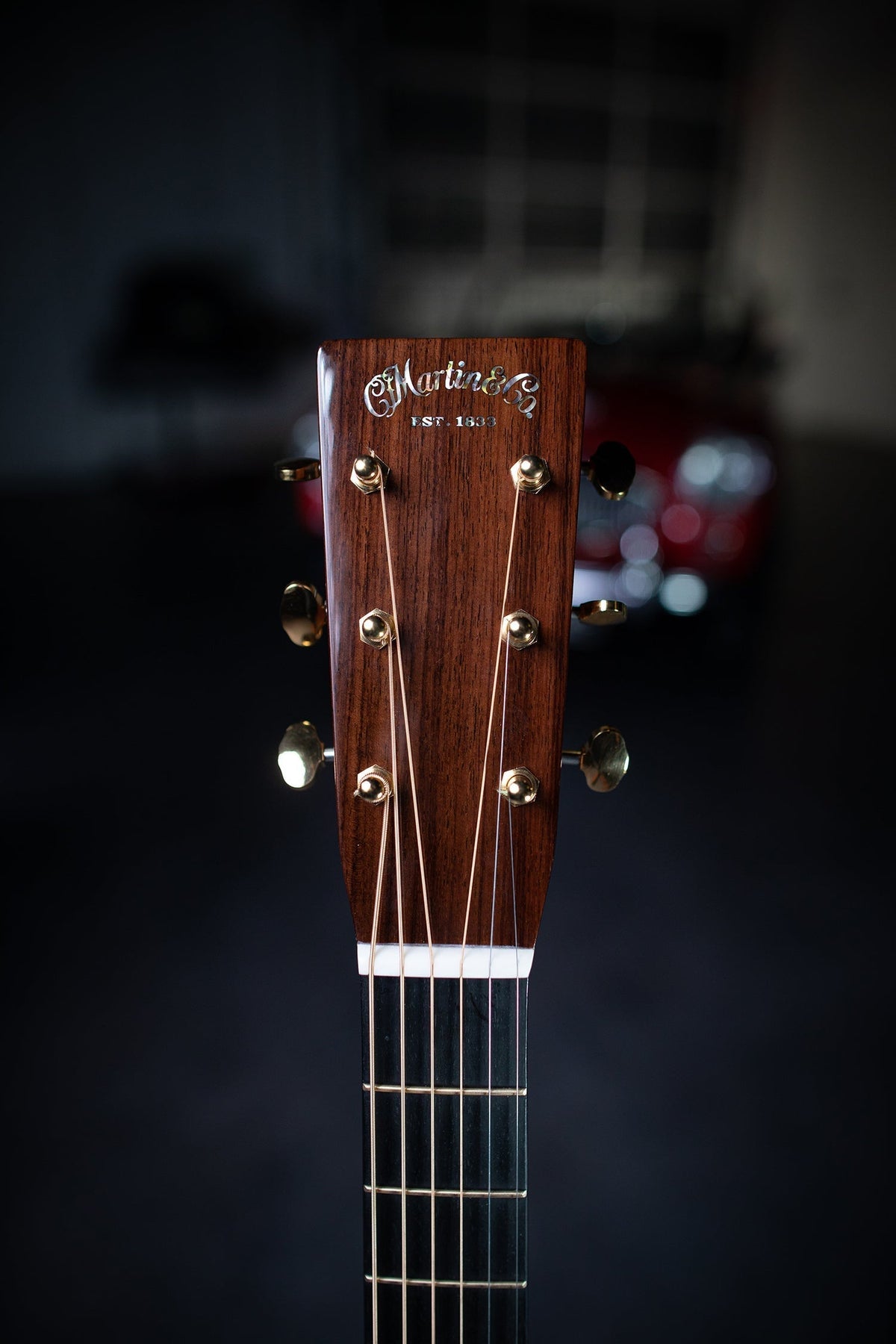 Martin OM-28 Modern Deluxe Acoustic Guitar - Natural