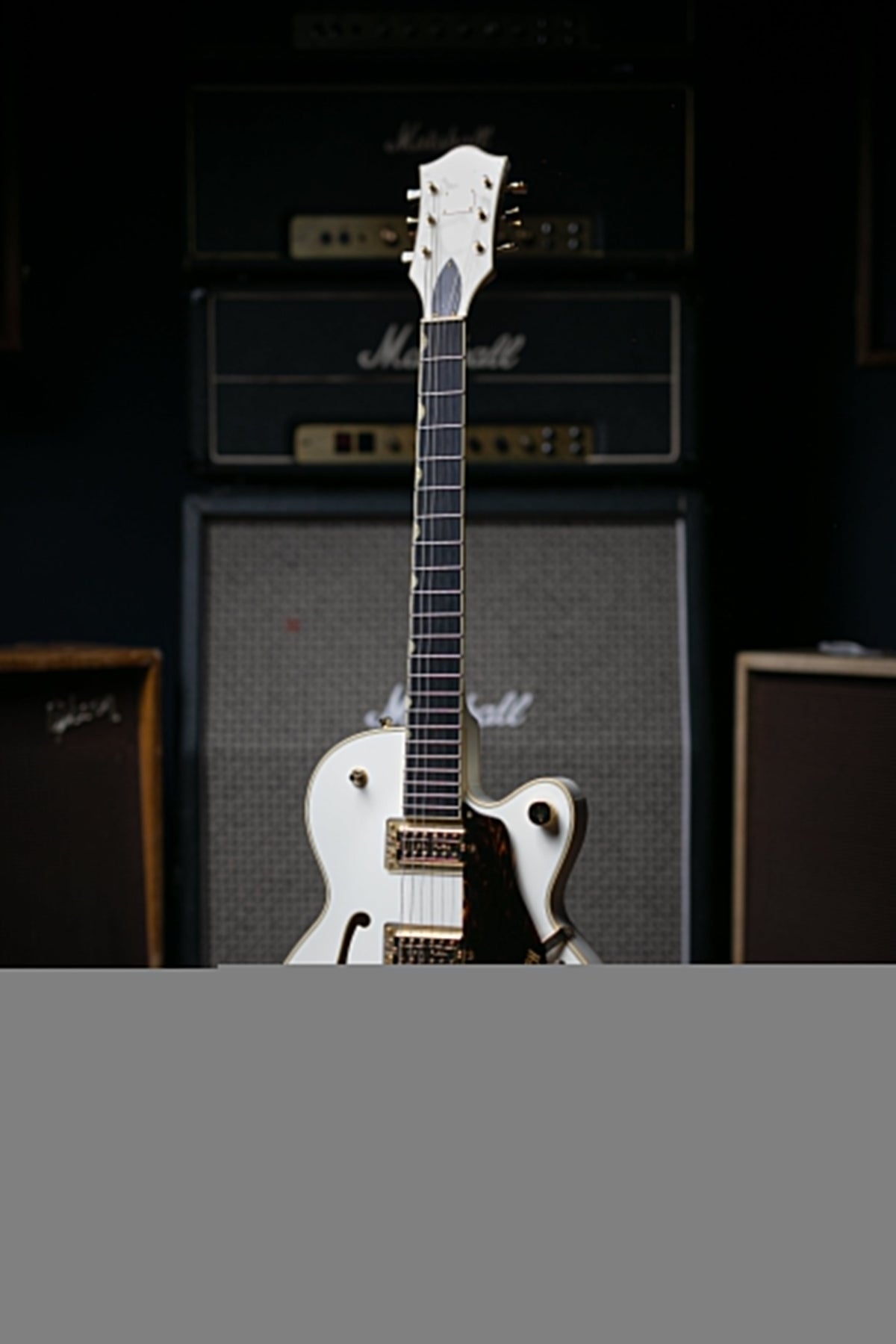 Gretsch G6659TG Players Edition Broadkaster Jr. Electric Guitar - Vintage White