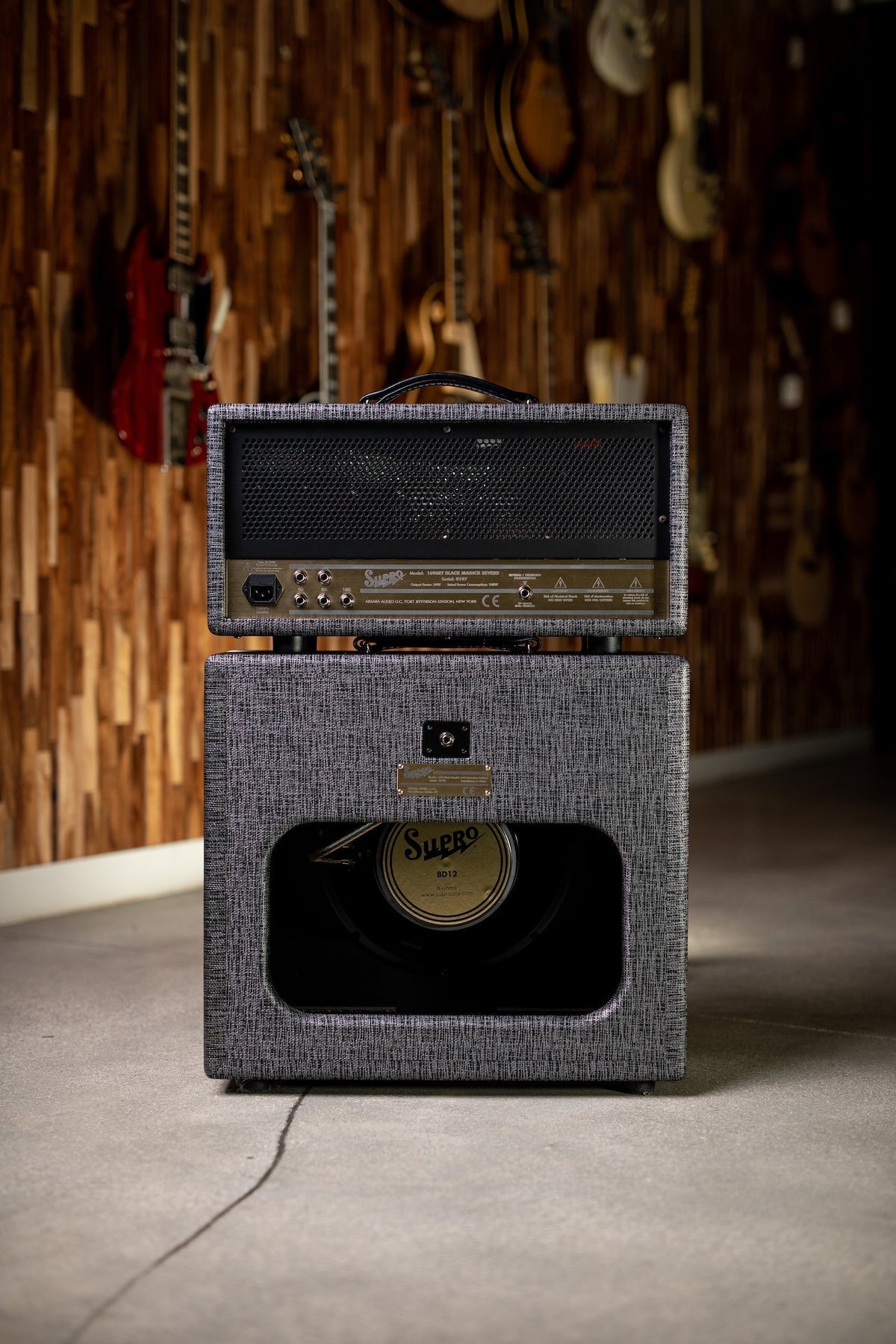 Supro 1696RTH Black Magick Reverb 25-watt Class A Tube Head
