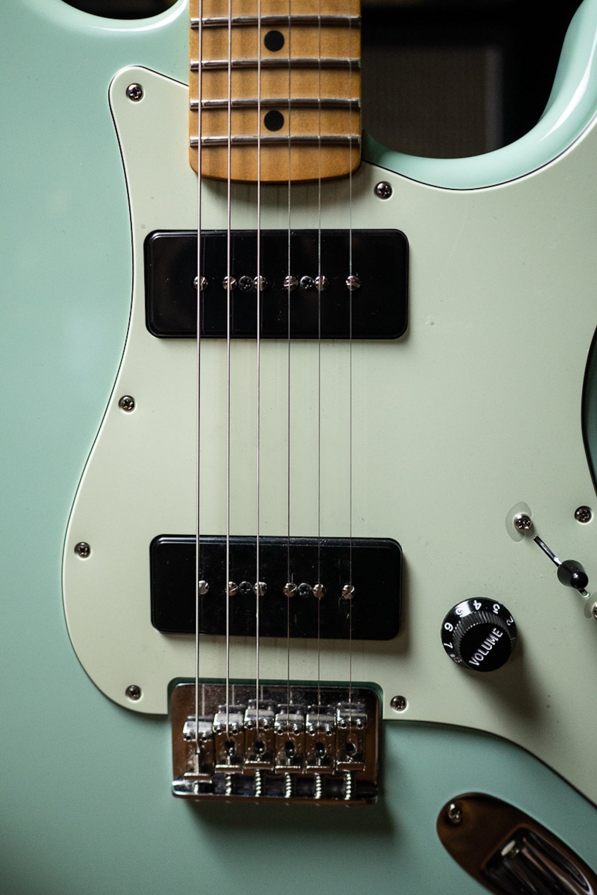 Fender Noventa Stratocaster Electric Guitar - Surf Green