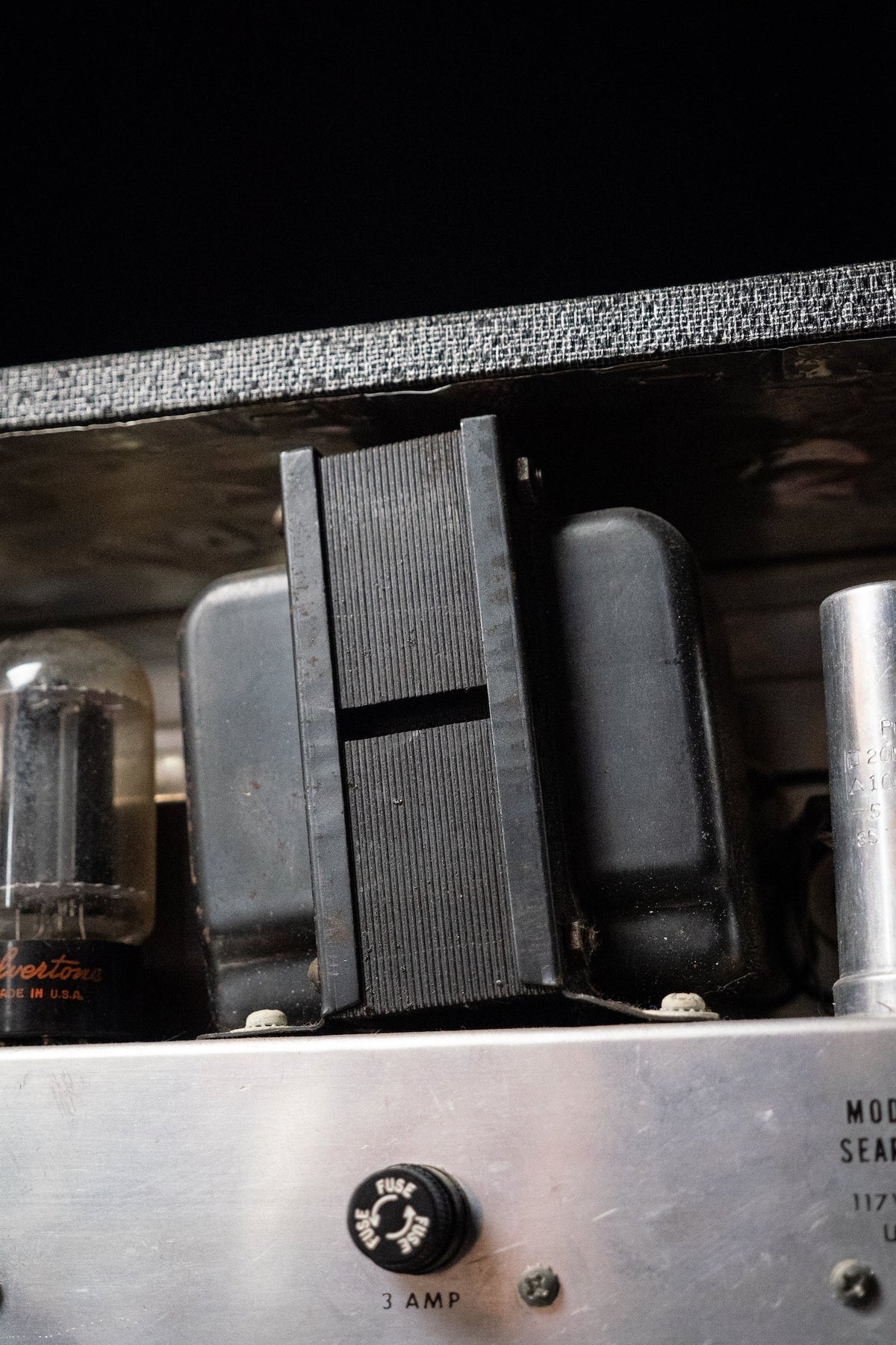 1965 Silvertone Model 1485 Head and Cabinet