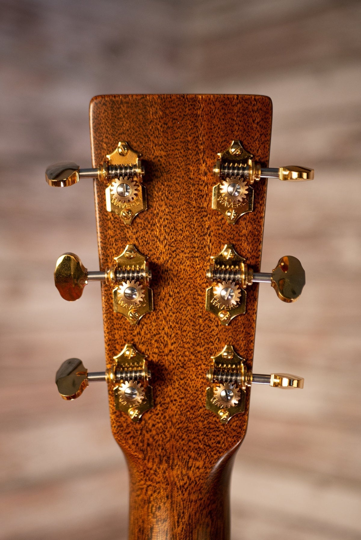 Martin D-18 Modern Deluxe Acoustic Guitar - Natural