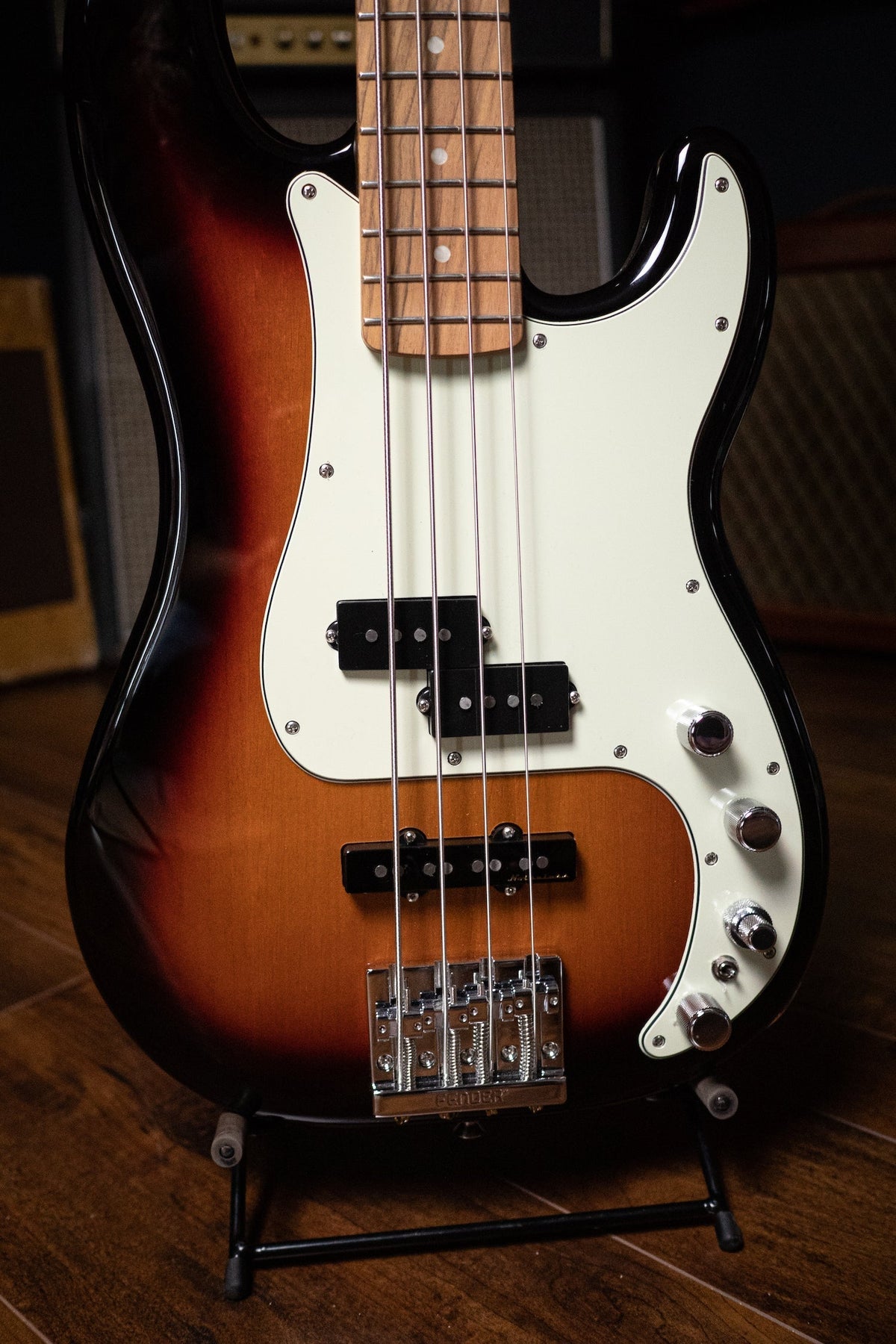 Fender Player Plus Precision Bass - 3 Color Sunburst