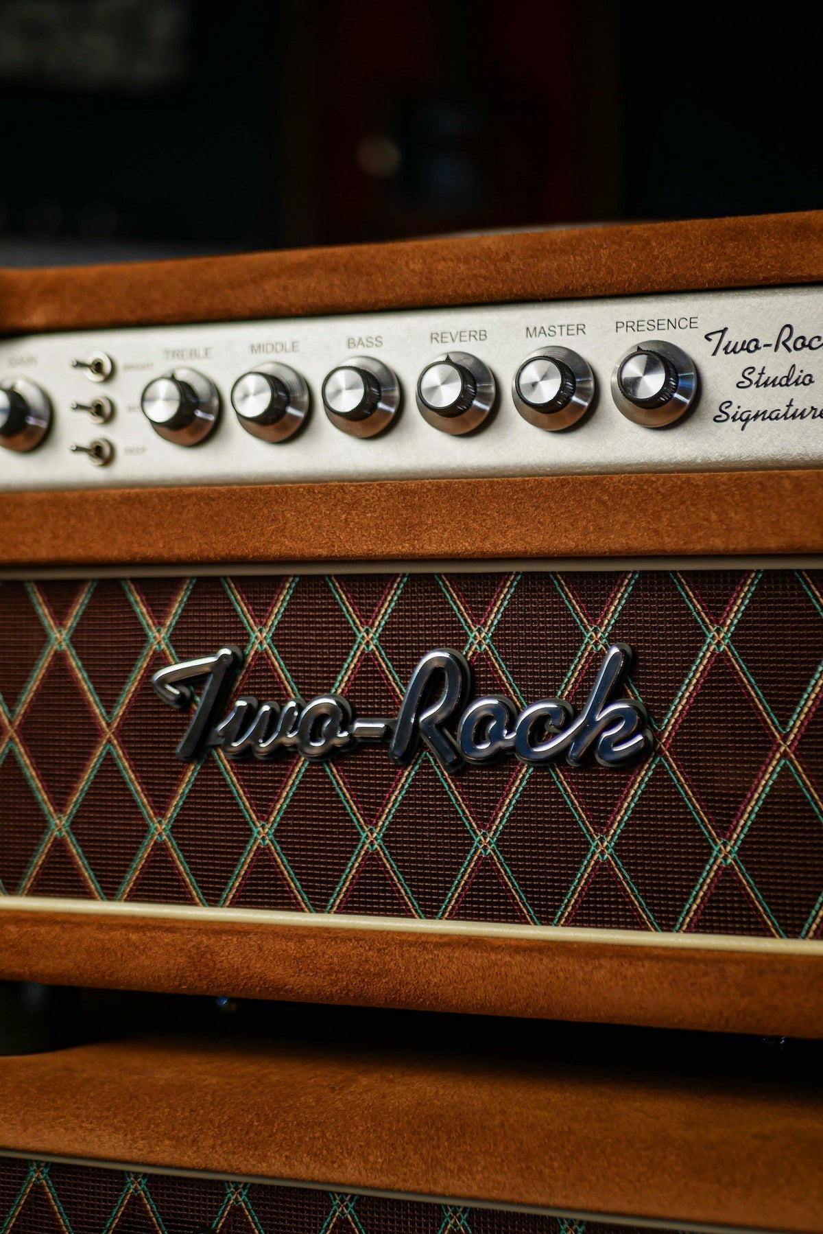 Pre-Order: Two-Rock Studio Signature Tobacco Suede 35 Watt Tube Head and 12-65B 1x12 Extension Cabinet - Silver Chassis, Tobacco Suede, Brown Diamond Grill, Silver Knobs