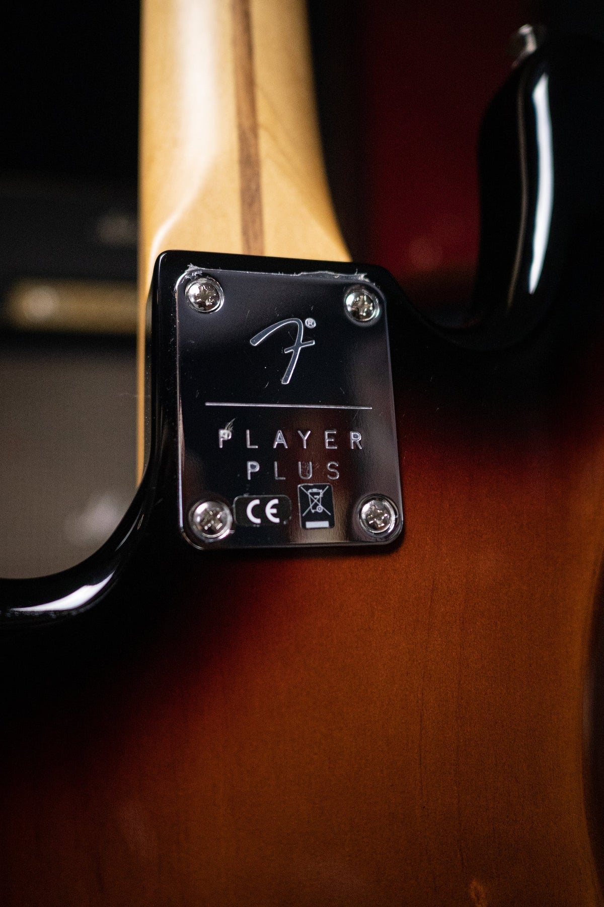 Fender Player Plus Jazz Bass - 3 Color Sunburst
