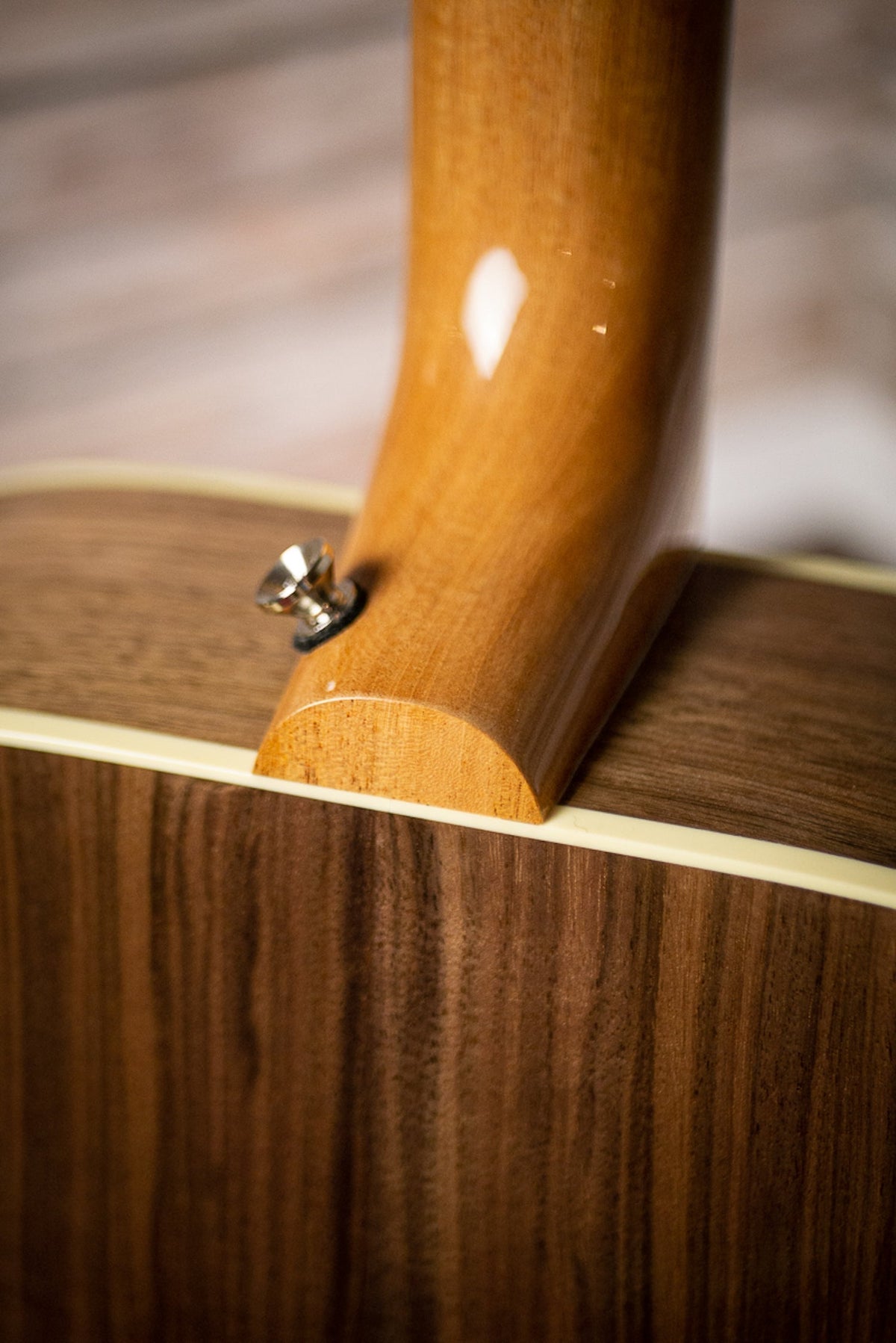 Gibson Hummingbird Studio Walnut Acoustic-Electric Guitar - Antique Natural