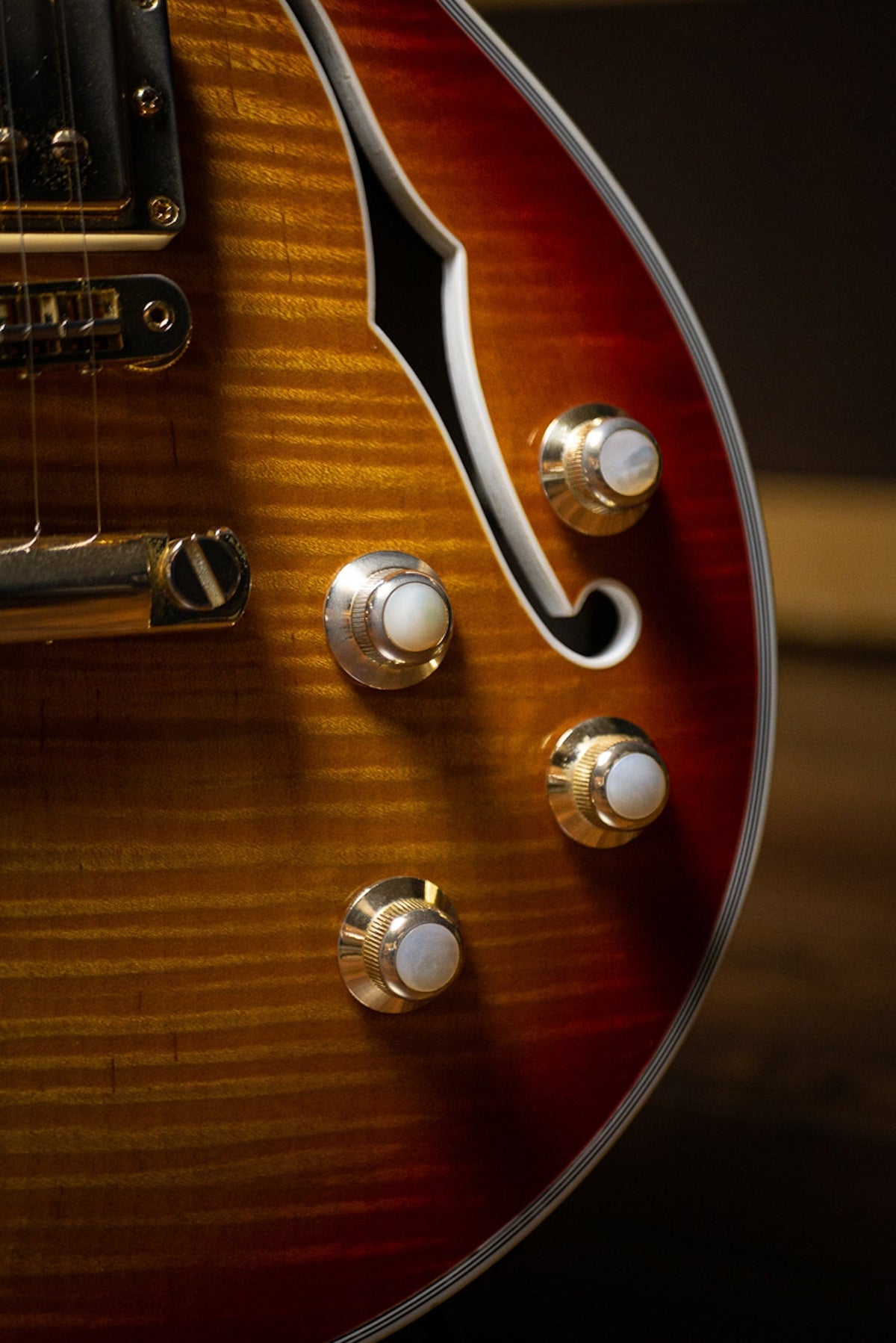 2015 Gibson Les Paul Supreme Electric Guitar - Heritage Cherry Sunburst