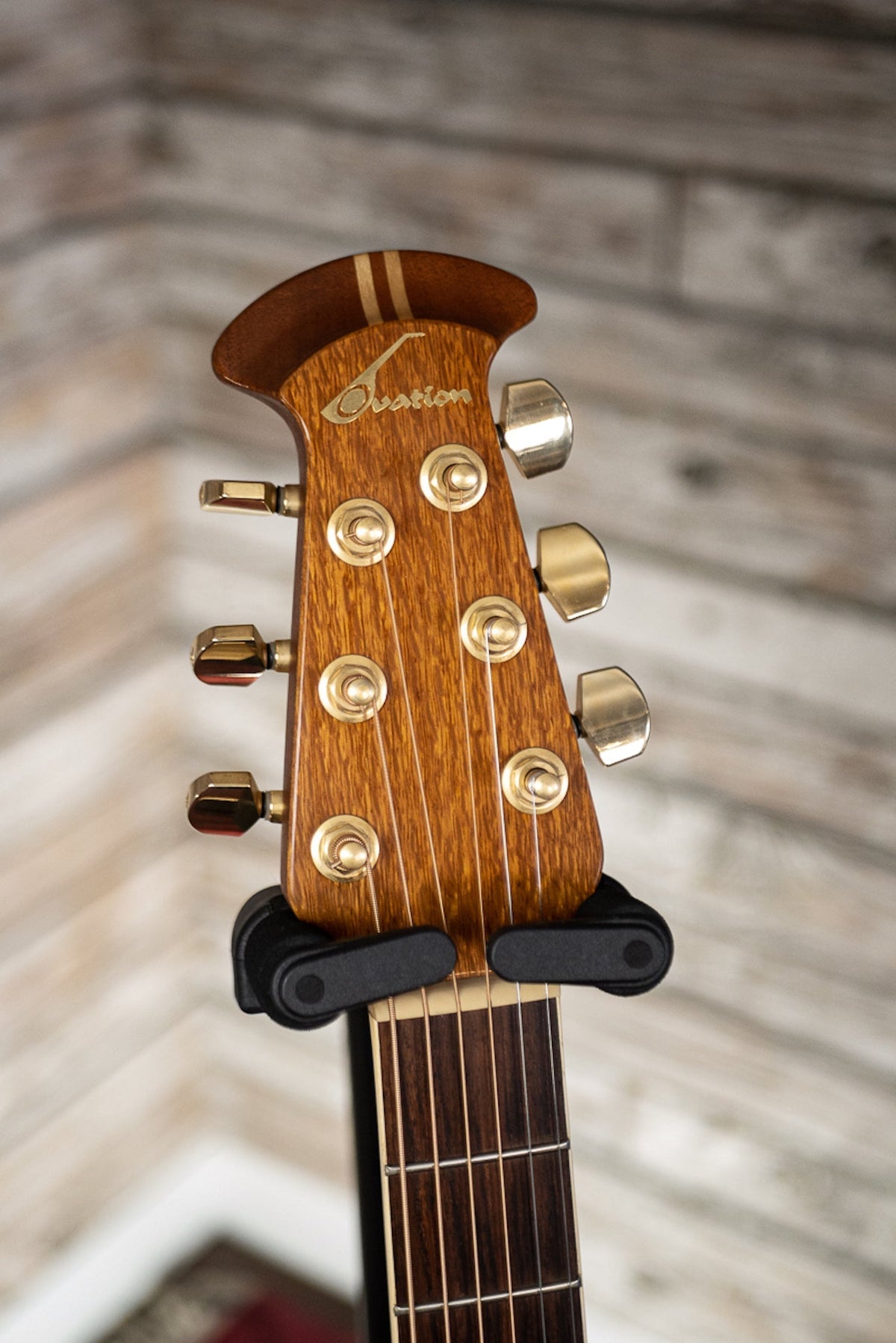 2000 Ovation Collectors Edition Acoustic Guitar