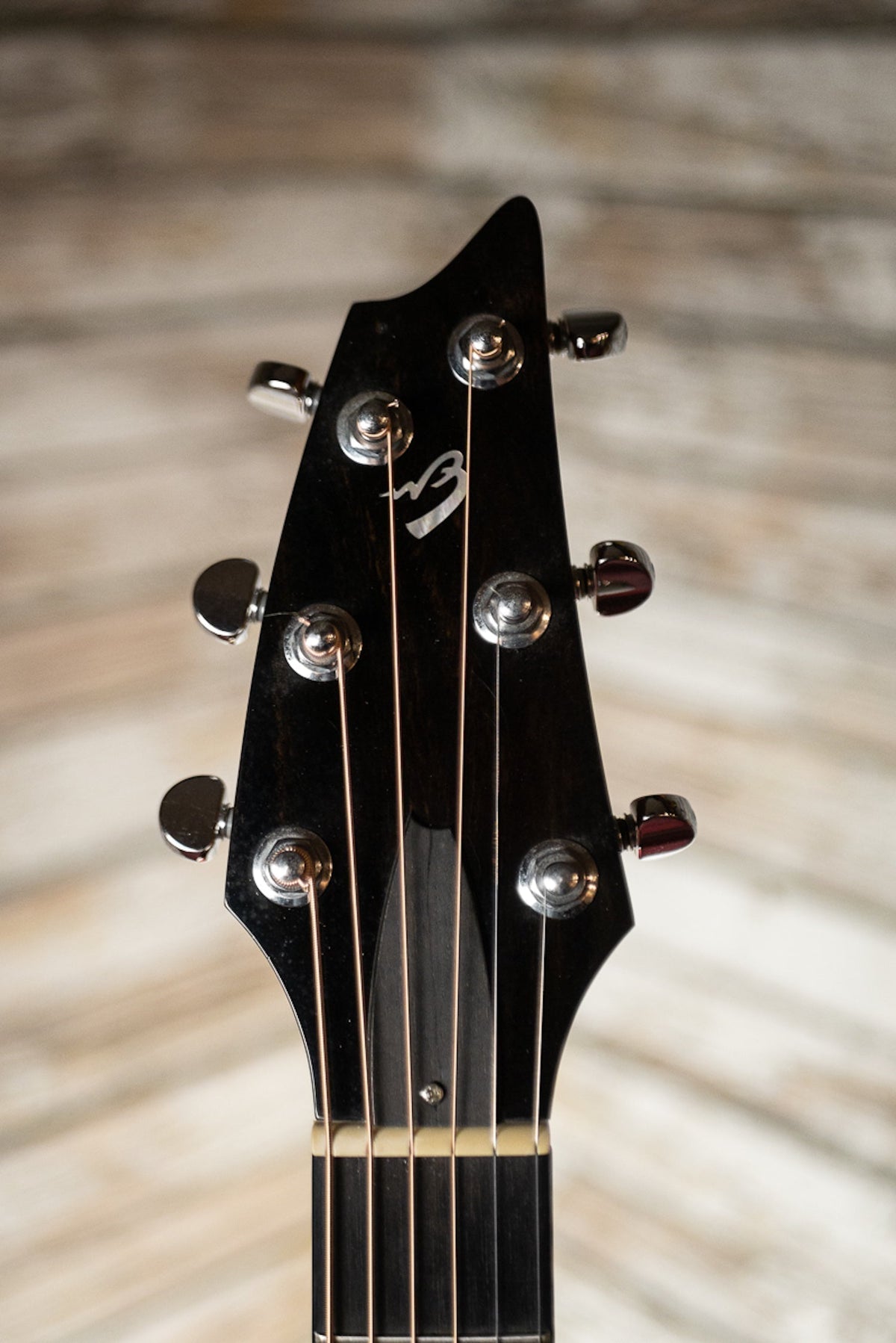 2002 Breedlove SJ20 Standard Walnut Acoustic Guitar - Natural