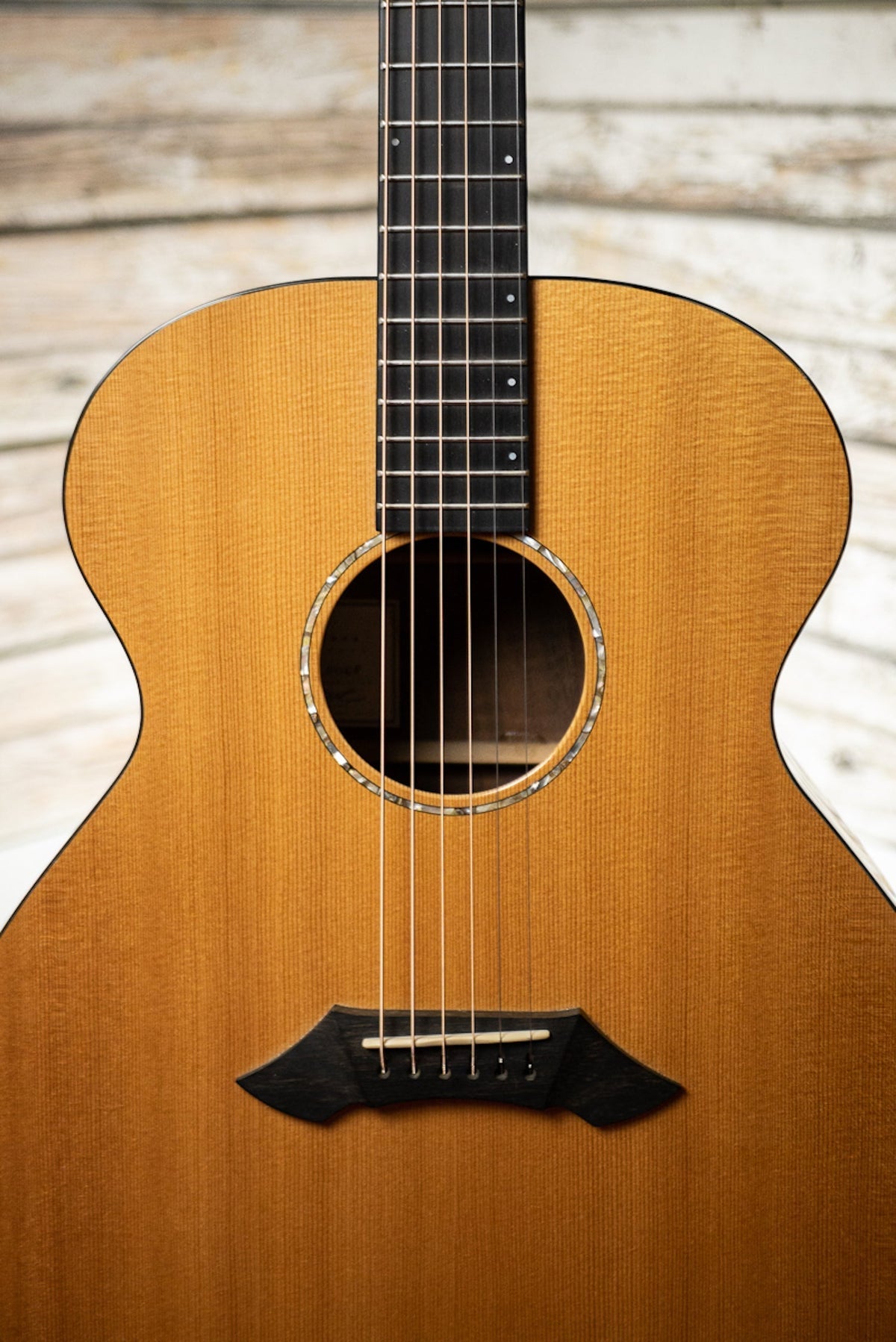 2002 Breedlove SJ20 Standard Walnut Acoustic Guitar - Natural