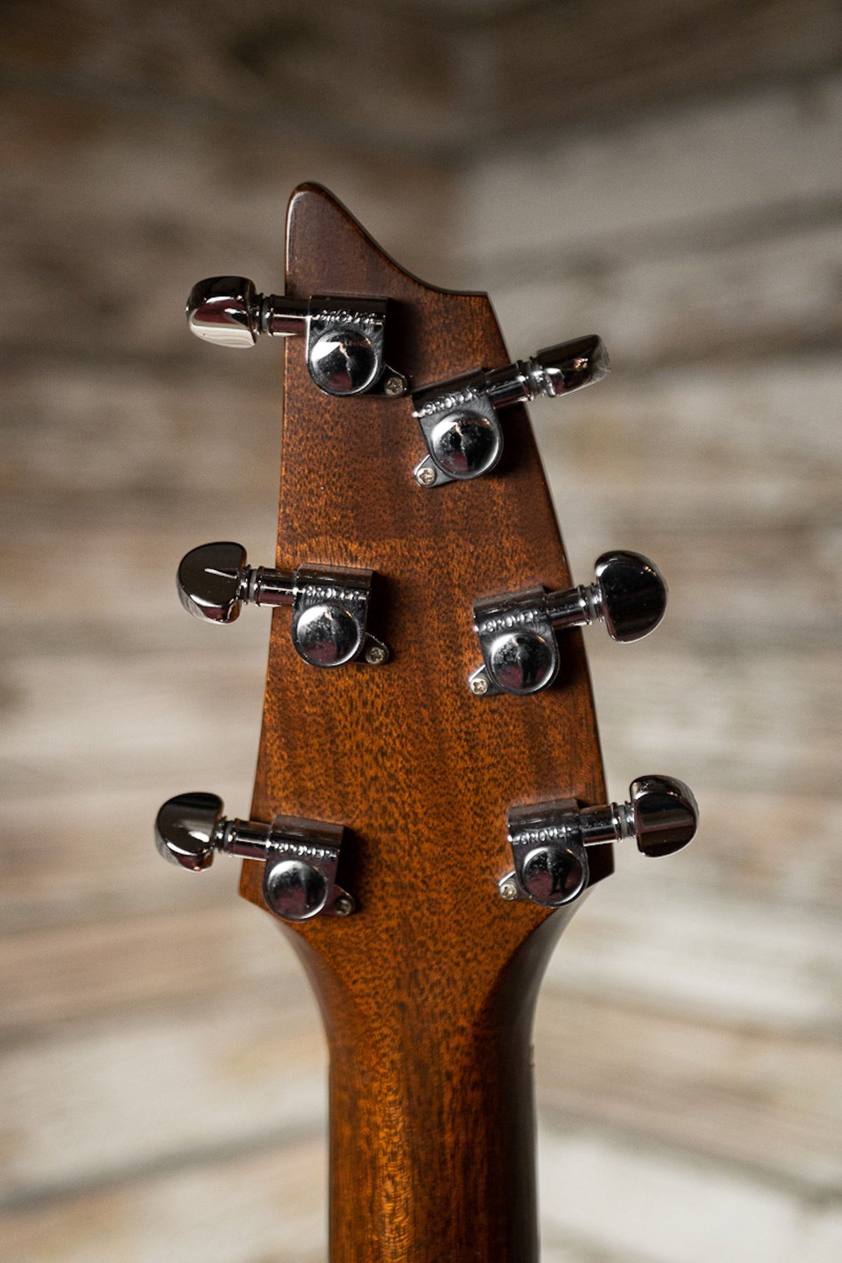 2002 Breedlove SJ20 Standard Walnut Acoustic Guitar - Natural