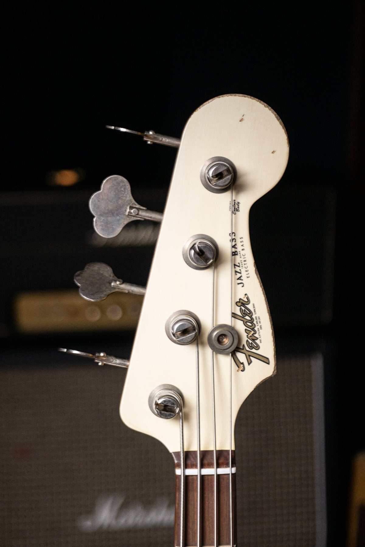 Fender 60th Anniversary Road Worn Jazz Bass - Olympic White