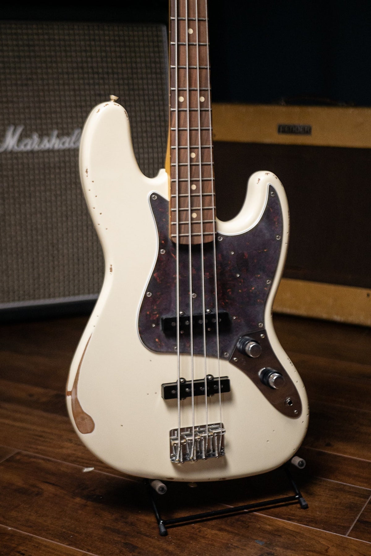 Fender 60th Anniversary Road Worn Jazz Bass - Olympic White