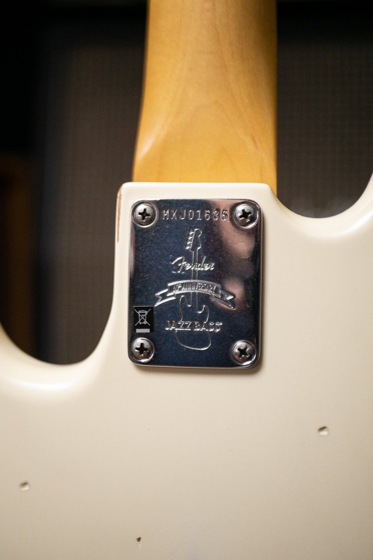 Fender 60th Anniversary Road Worn Jazz Bass - Olympic White