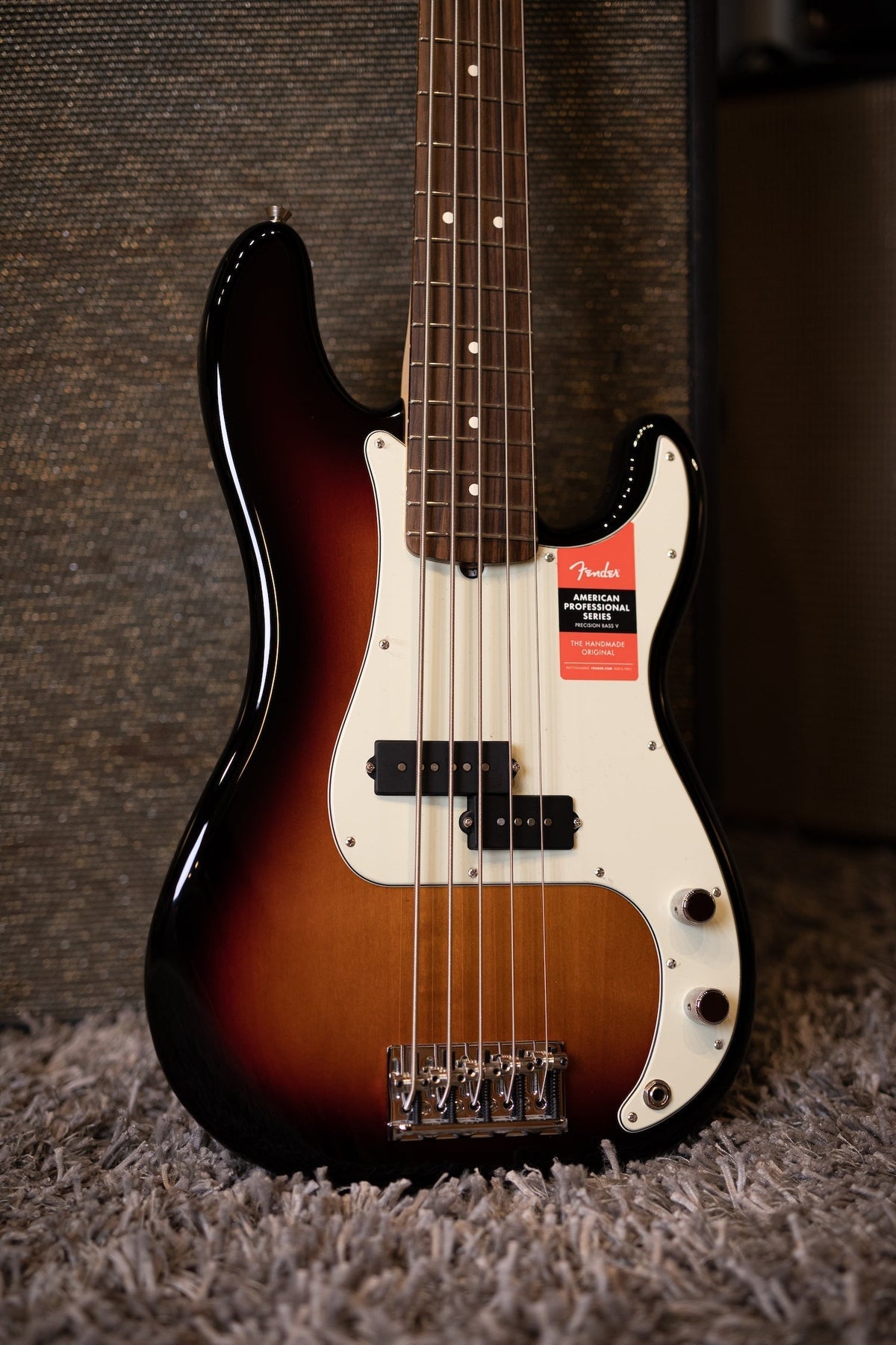 Fender American Professional Precision Bass V - 3-Tone Sunburst