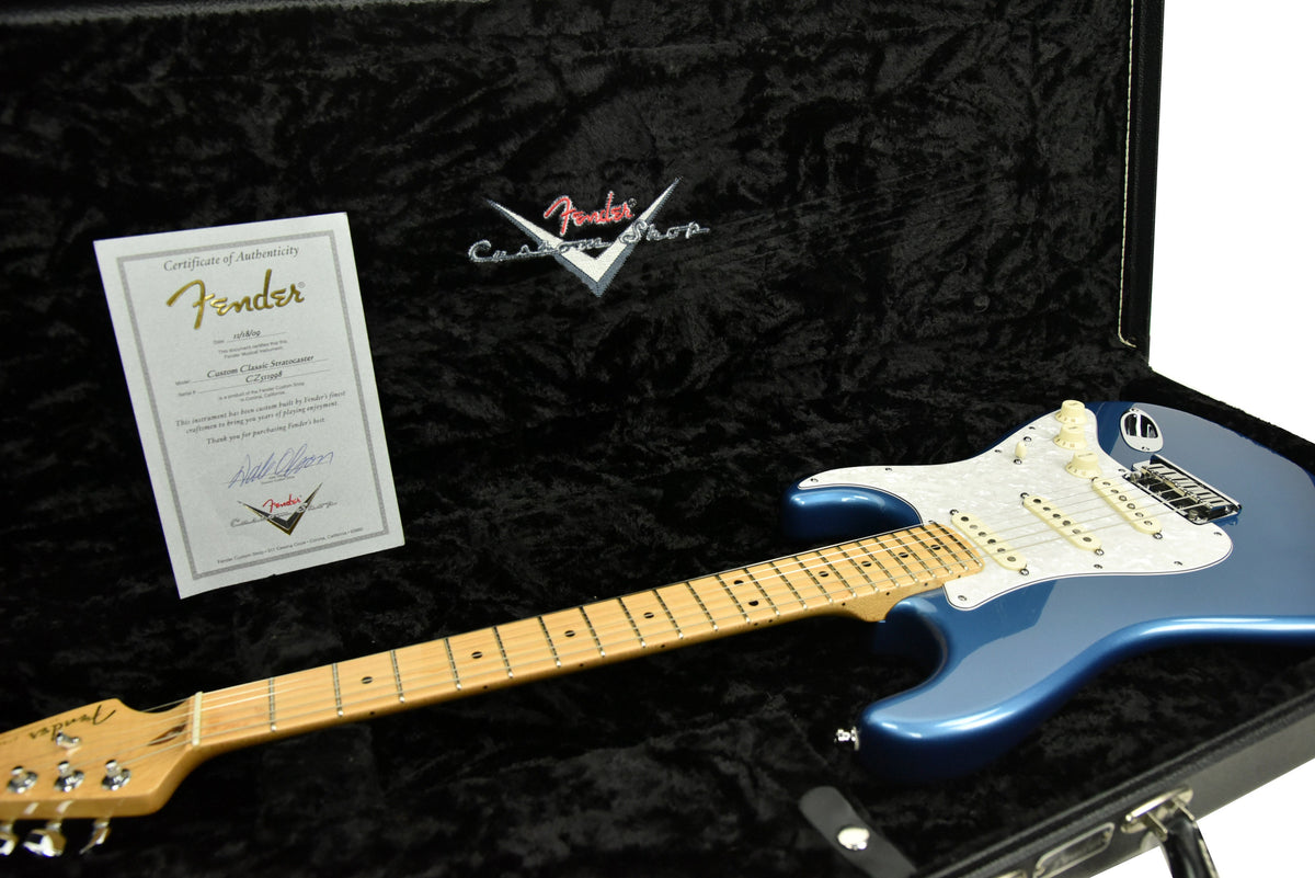 Used Fender Custom Shop Custom Classic Stratocaster Lake Placid Blue CZ511998