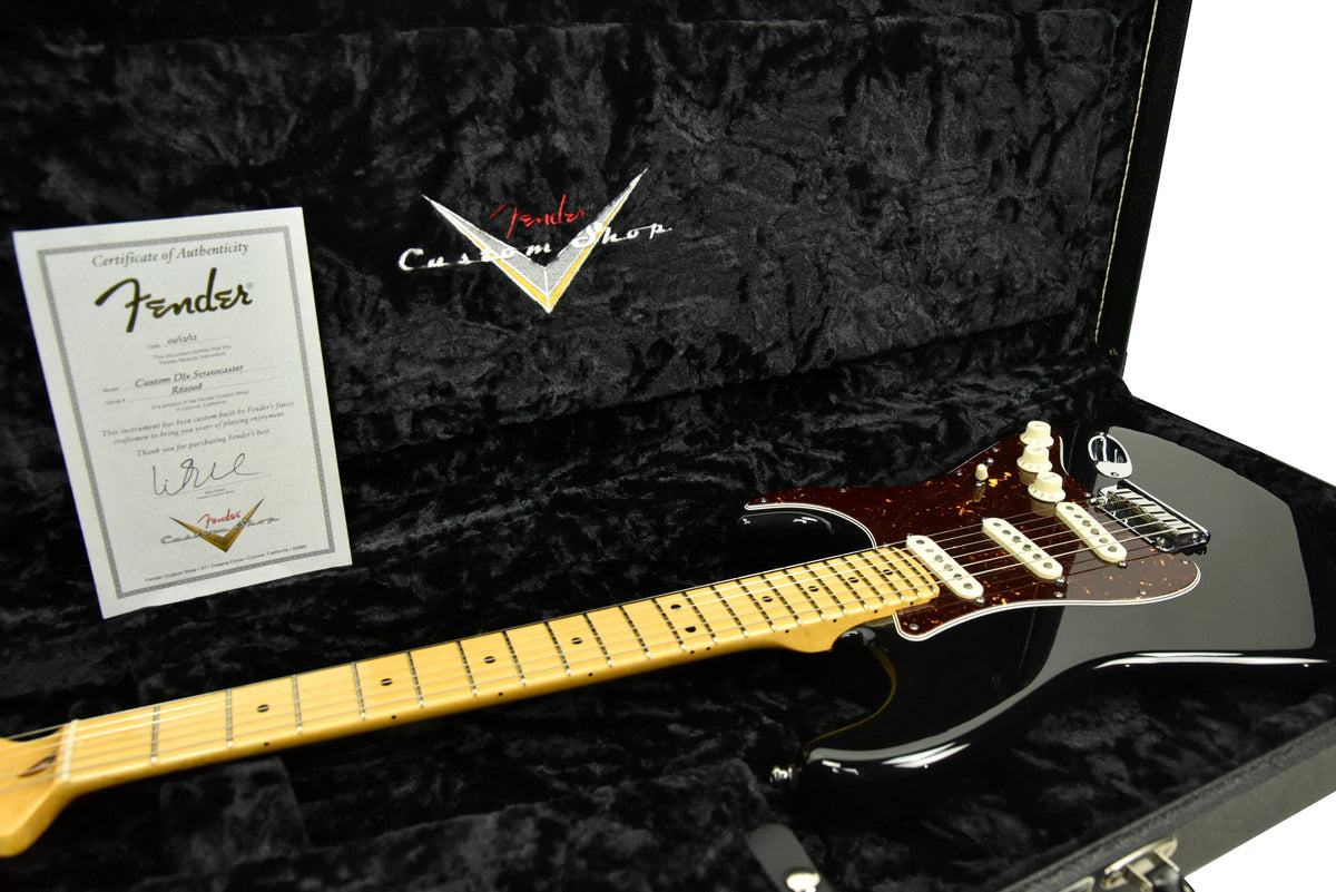 Used Fender Custom Shop Custom Deluxe Stratocaster in Black R62008