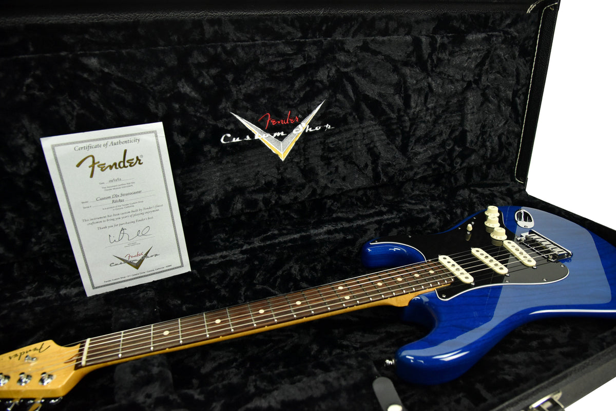 Used Fender Custom Shop Custom Deluxe Stratocaster in Sapphire Blue Trans R61895