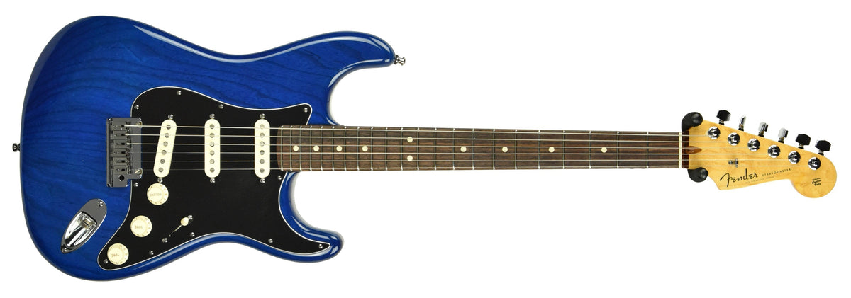 Used Fender Custom Shop Custom Deluxe Stratocaster in Sapphire Blue Trans R61895