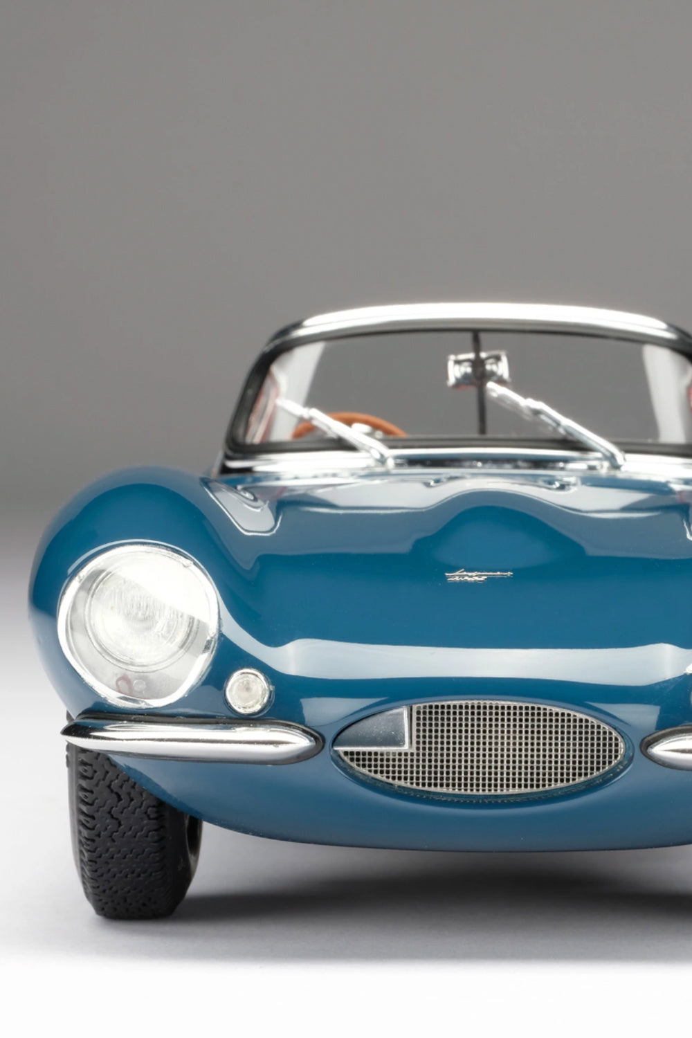 Amalgam Collection - Jaguar XKSS 1:18 Scale (IN BUILD)