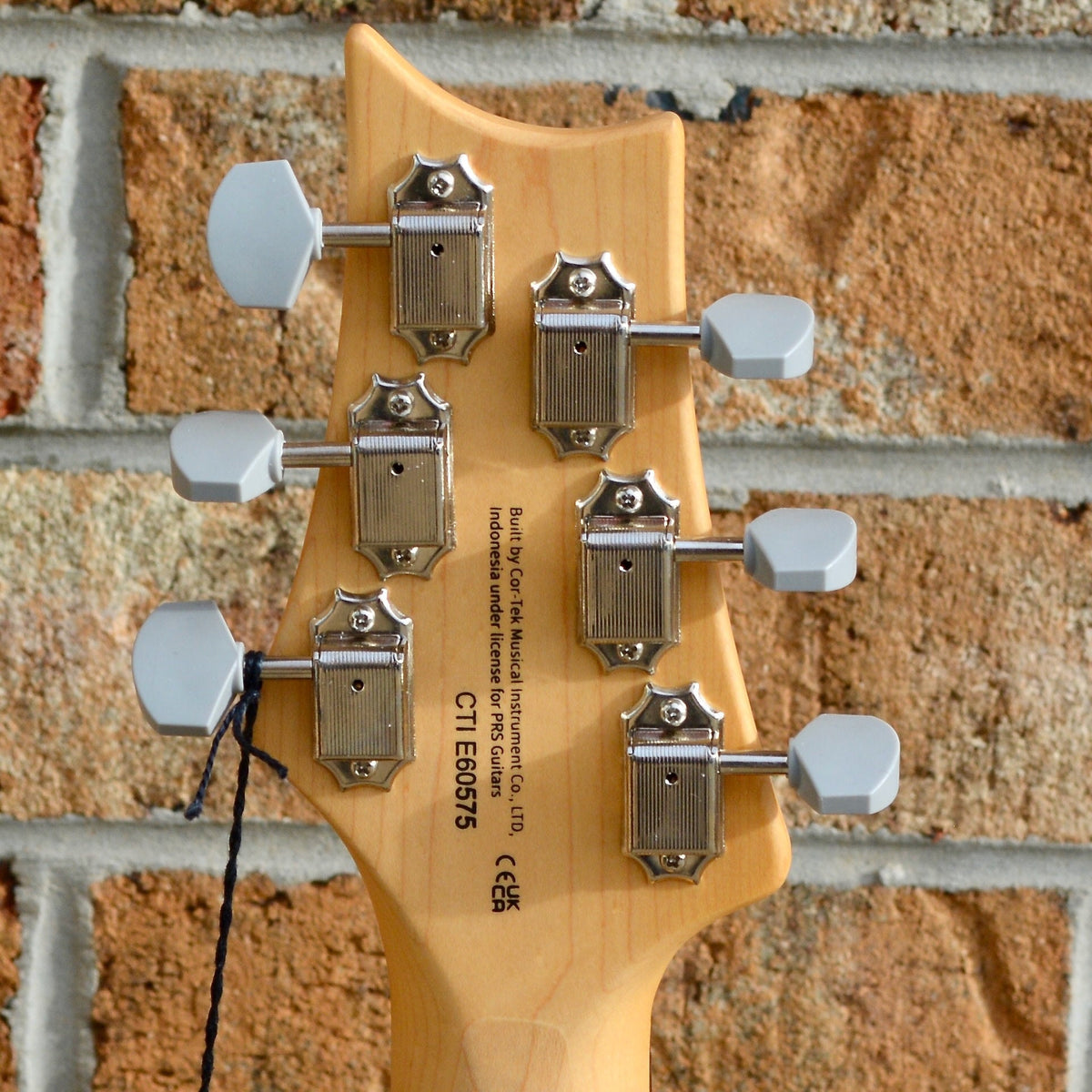 PRS SE Silver Sky Stone Blue