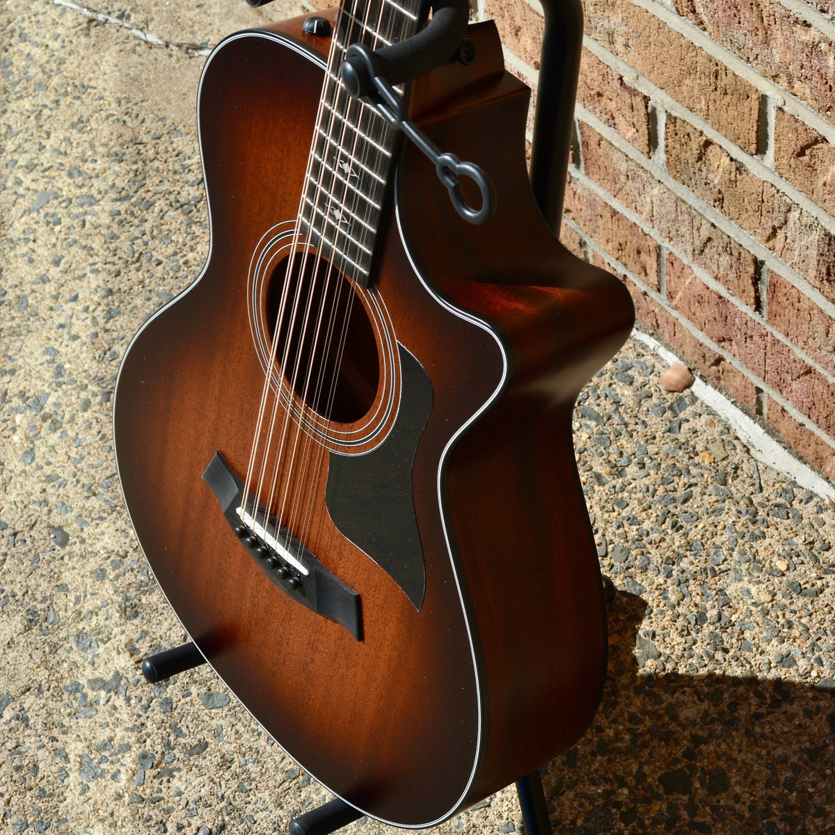 Taylor 362ce