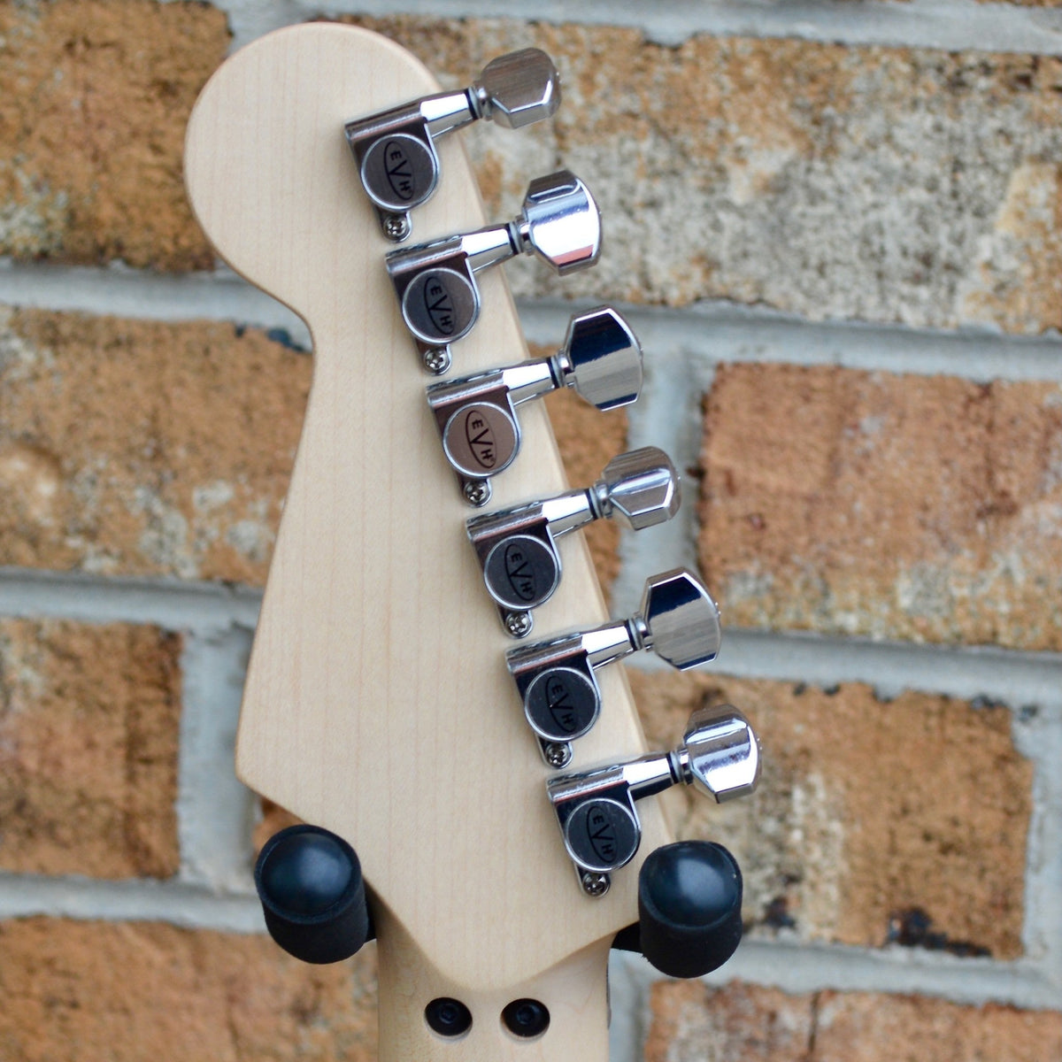 EVH USED  Striped Series Black with Yellow Stripes