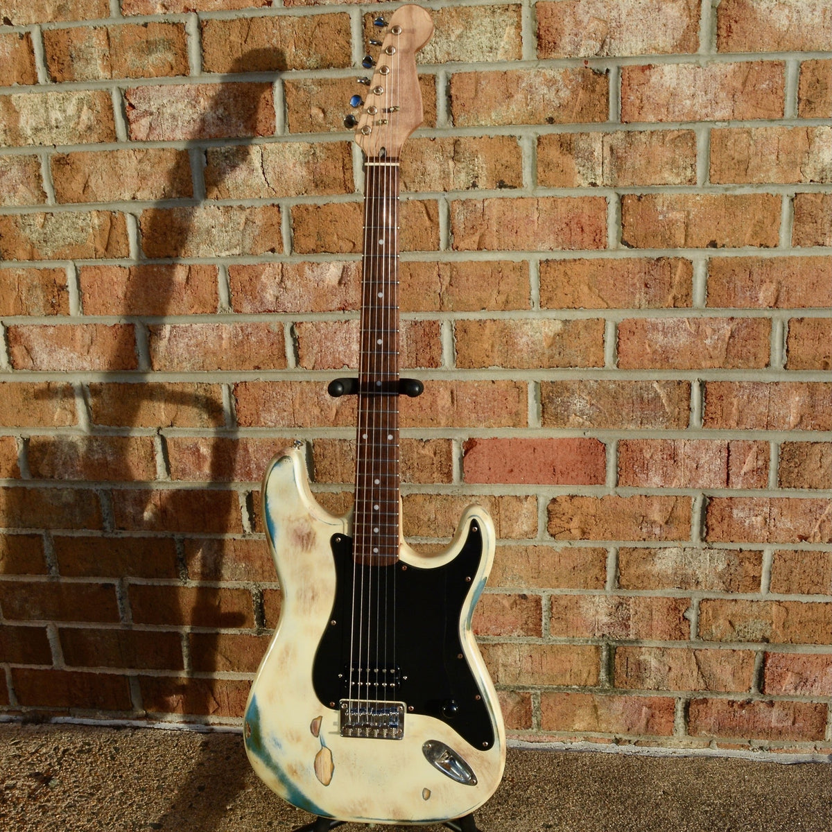 Matt's Guitars Reliced Fender Strat