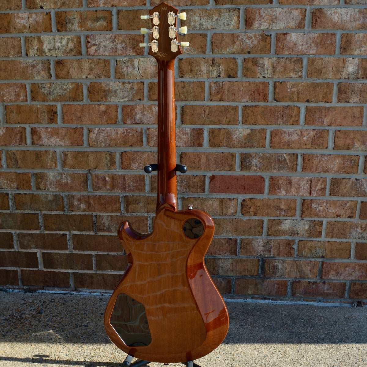 Knaggs Kenai Aged Scotch/Onyx Binding