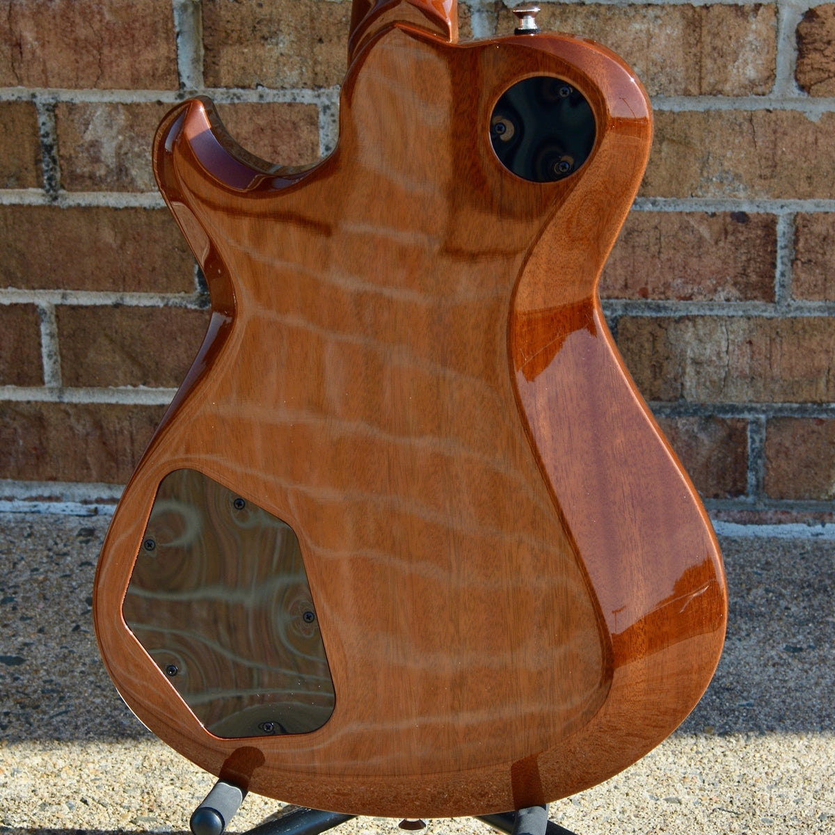 Knaggs Kenai Aged Scotch/Onyx Binding