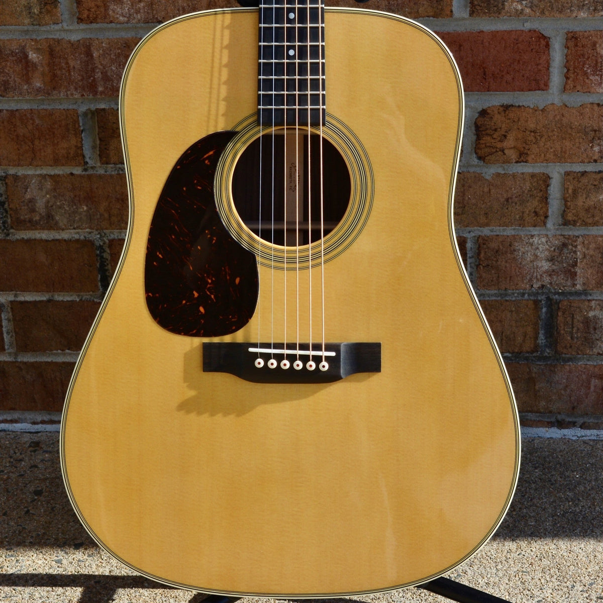 Martin Lefty D-28