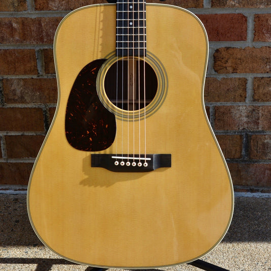 Martin Lefty D-28
