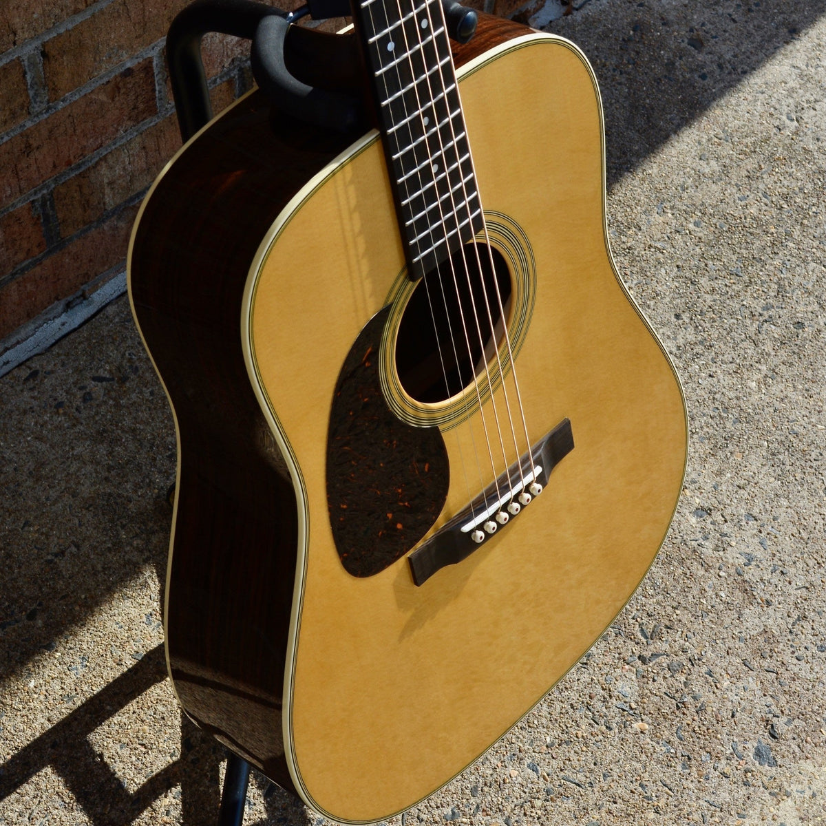 Martin Lefty D-28