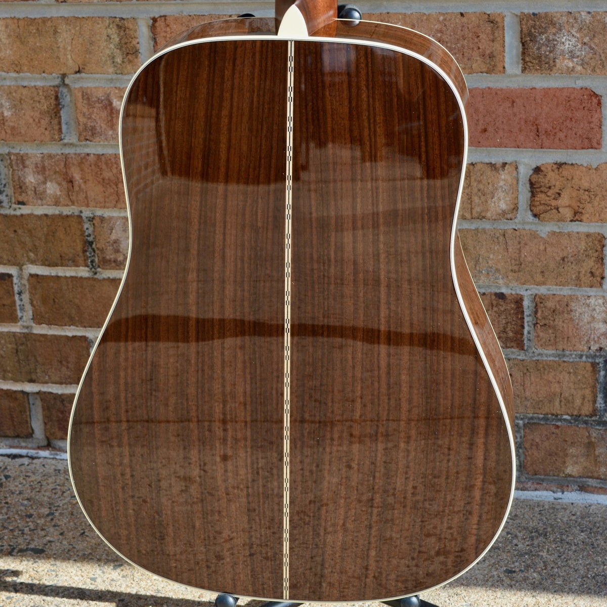 Martin Lefty D-28