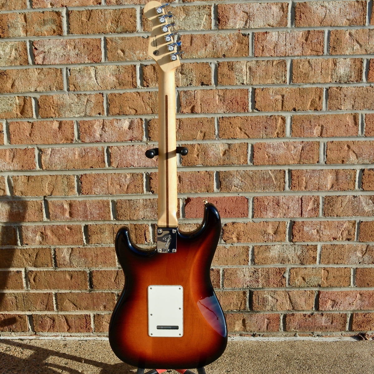 Fender USED Player Stratocaster Maple Fingerboard 3-Color Sunburst