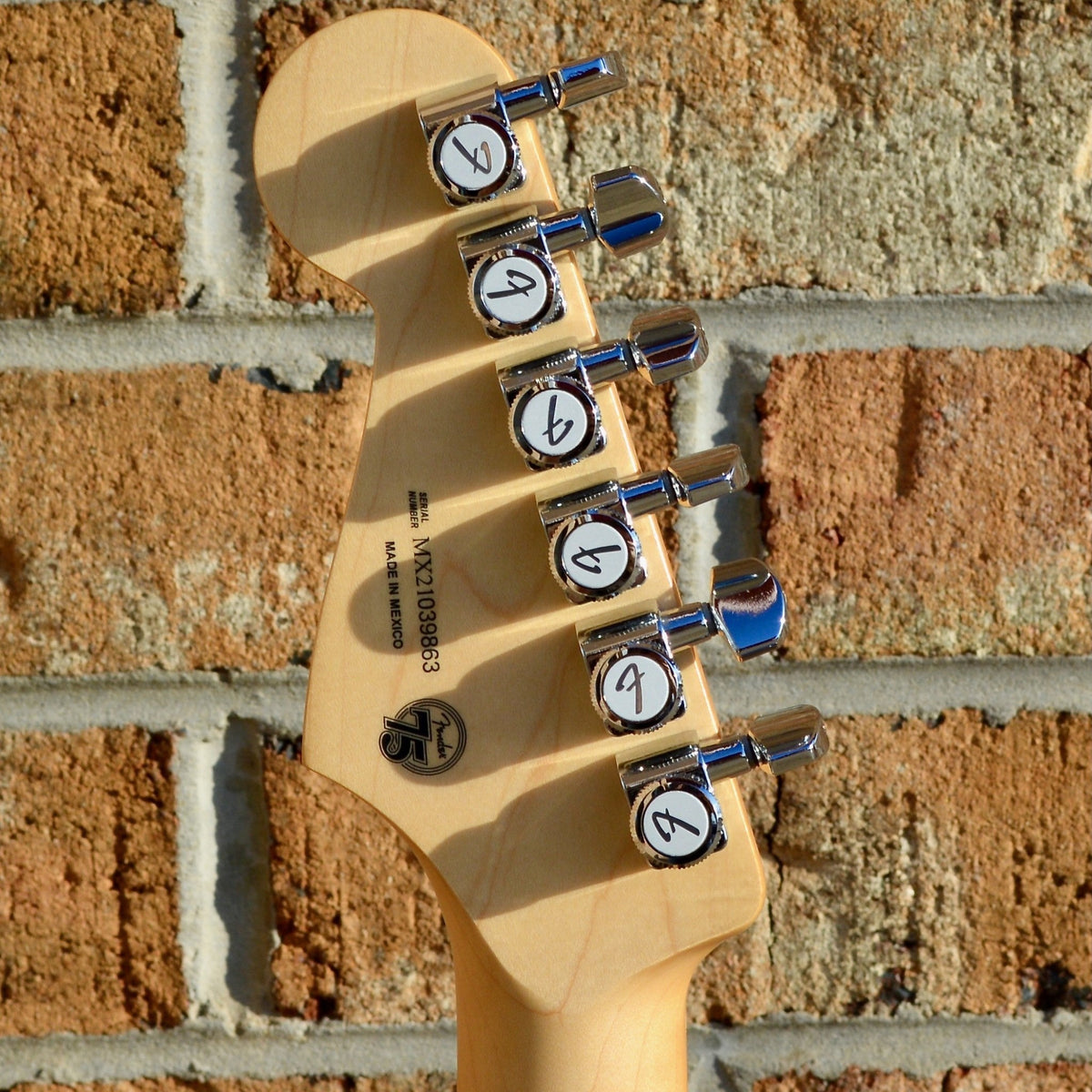 Fender USED Player Stratocaster Maple Fingerboard 3-Color Sunburst