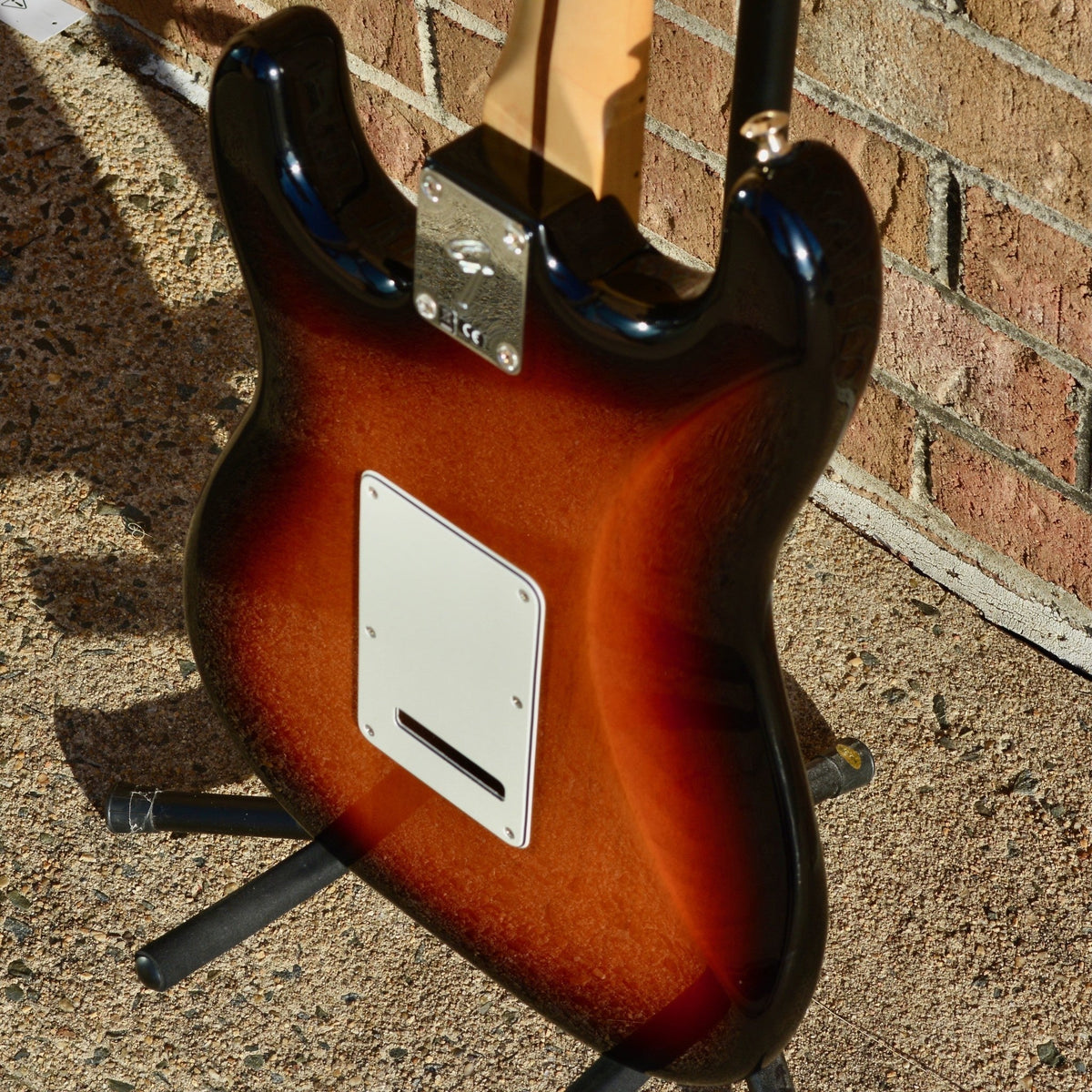 Fender USED Player Stratocaster Maple Fingerboard 3-Color Sunburst