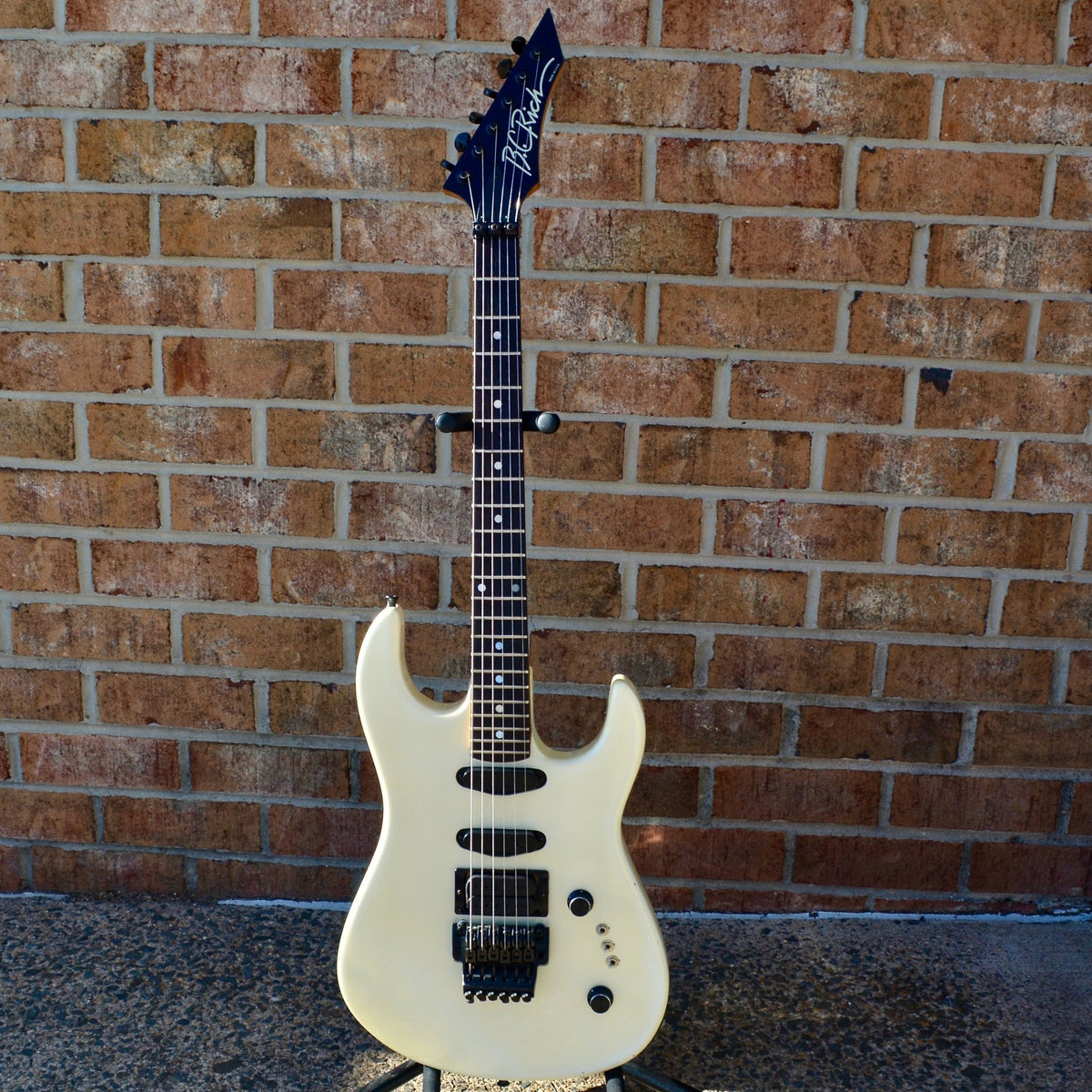 B.C Rich USED STIII Antique White 1987