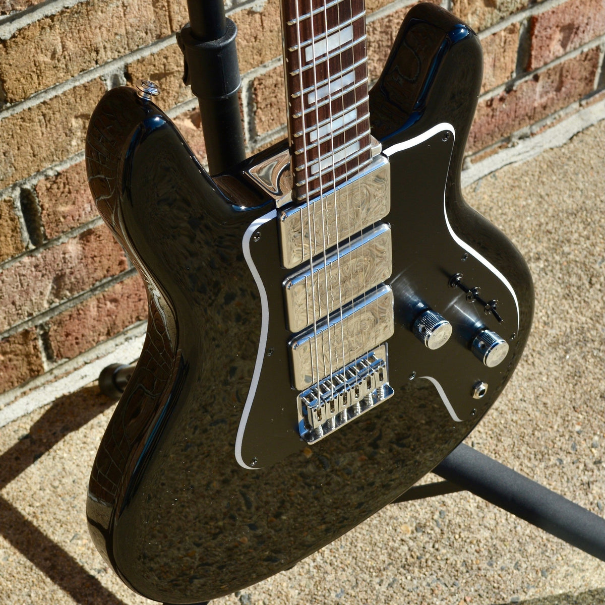 Travis Bean TB500 Gen 1 Black Imron