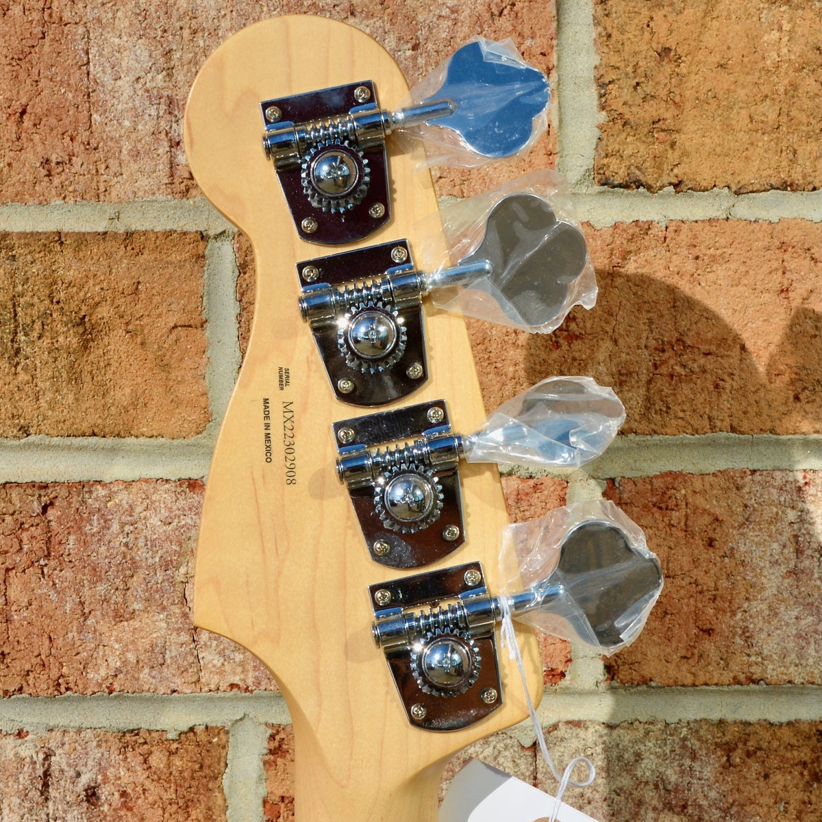 Fender Player Precision Bass®, Maple Fingerboard, Buttercream