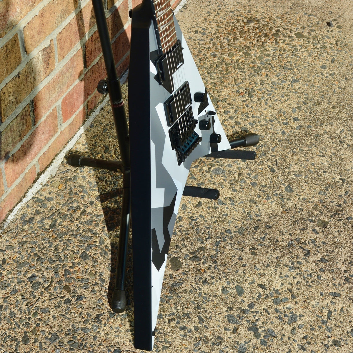 Jackson X Series Rhoads RRX24 Camo, Laurel Fingerboard, Winter Camo