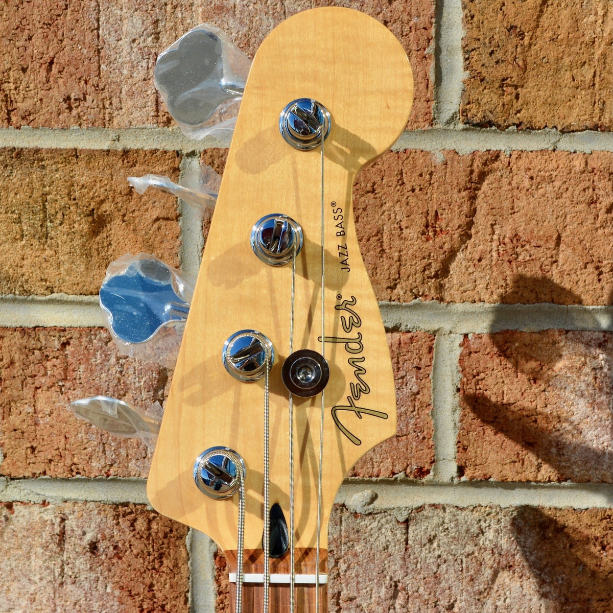 Fender Player Jazz Bass®, Pau Ferro Fingerboard, Capri Orange